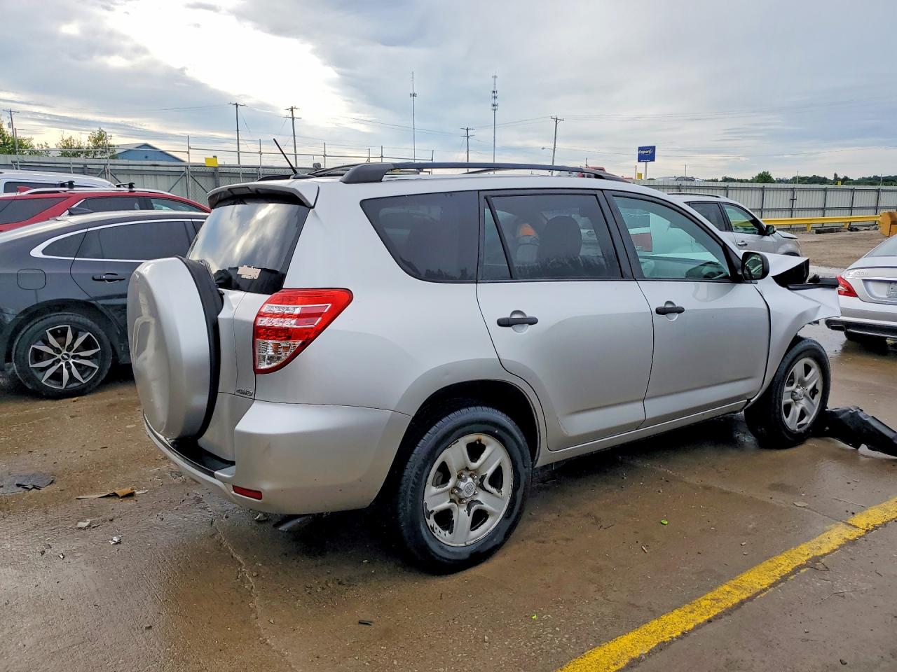 2011 Toyota Rav4 Base Silver vin: 2T3BF4DV2BW149903