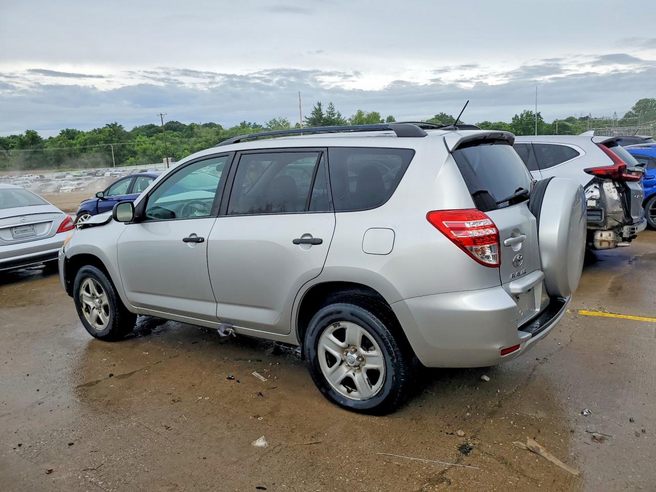 2011 Toyota Rav4 Base Silver vin: 2T3BF4DV2BW149903