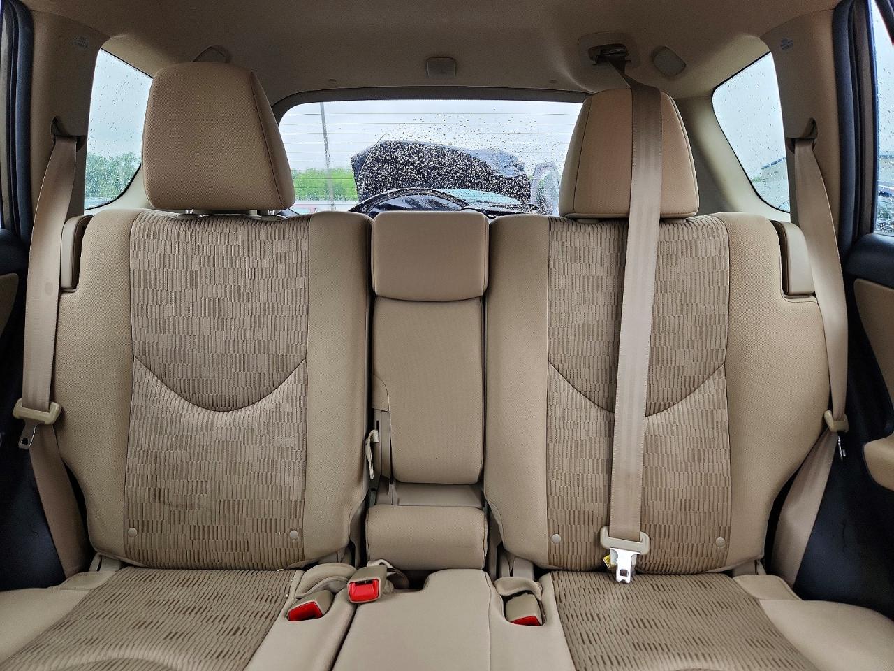 2011 Toyota Rav4 Base Beige vin: 2T3BF4DV2BW165082
