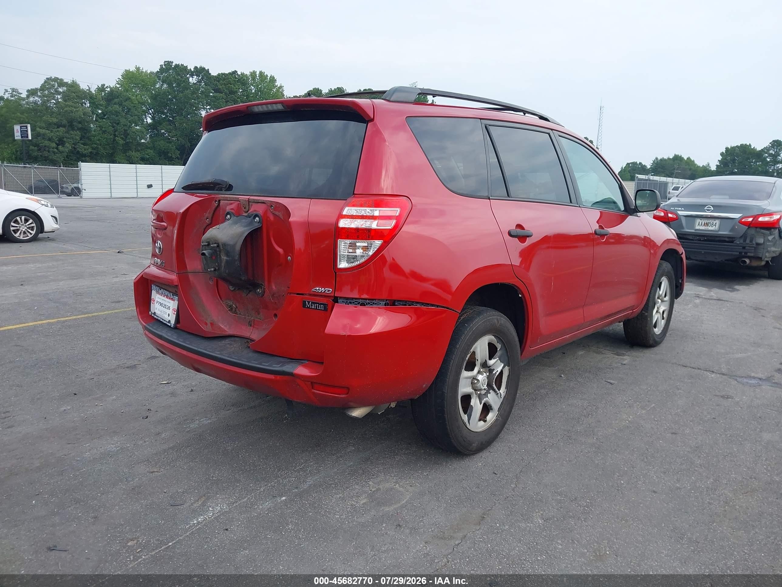 2011 Toyota Rav4   Red vin: 2T3BF4DV2BW170041
