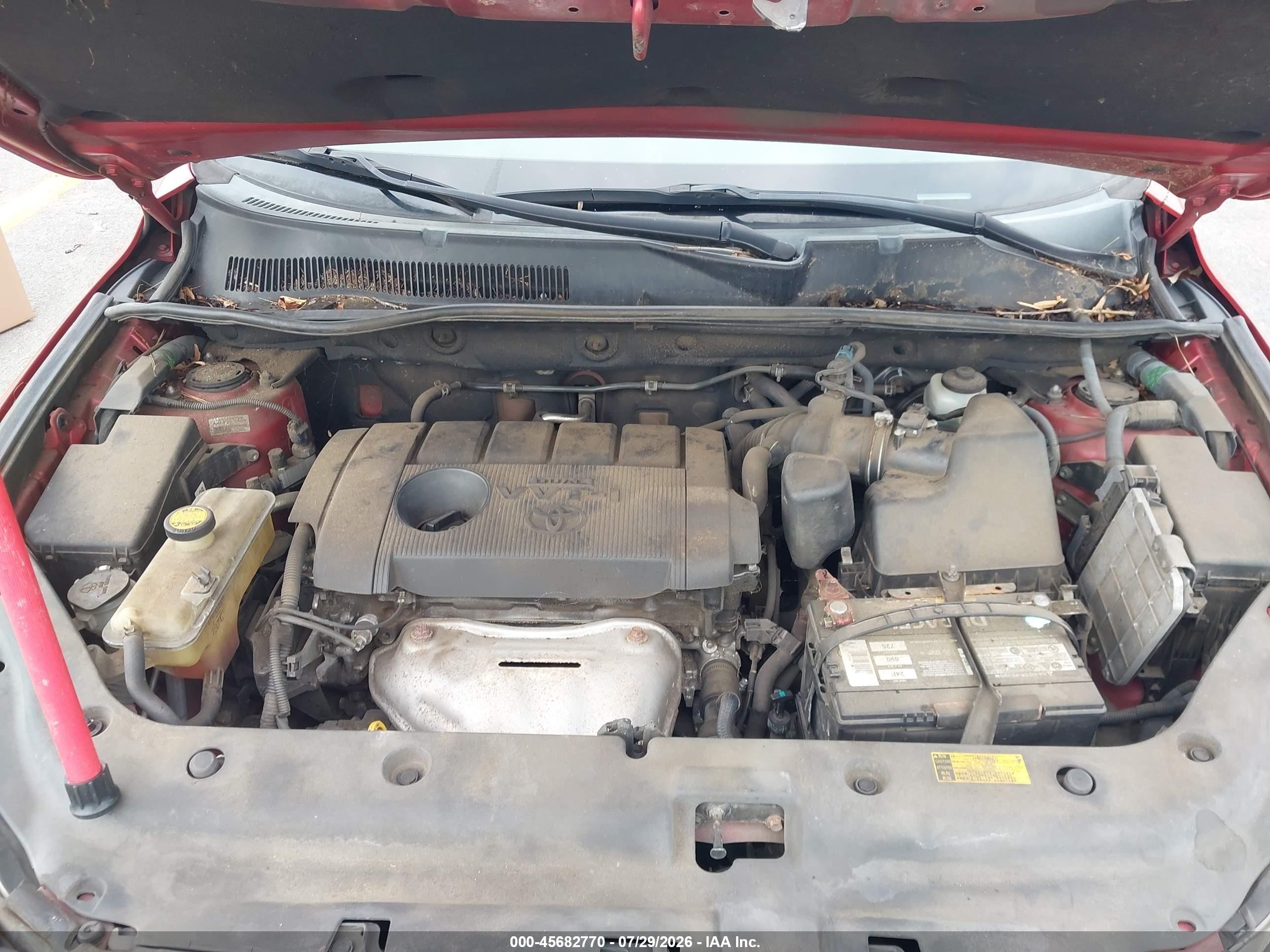 2011 Toyota Rav4   Red vin: 2T3BF4DV2BW170041