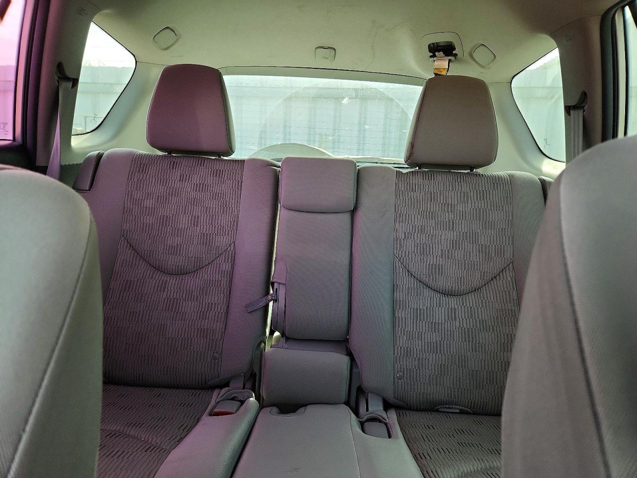 2011 Toyota Rav4 Base Silver vin: 2T3BF4DV2BW173599
