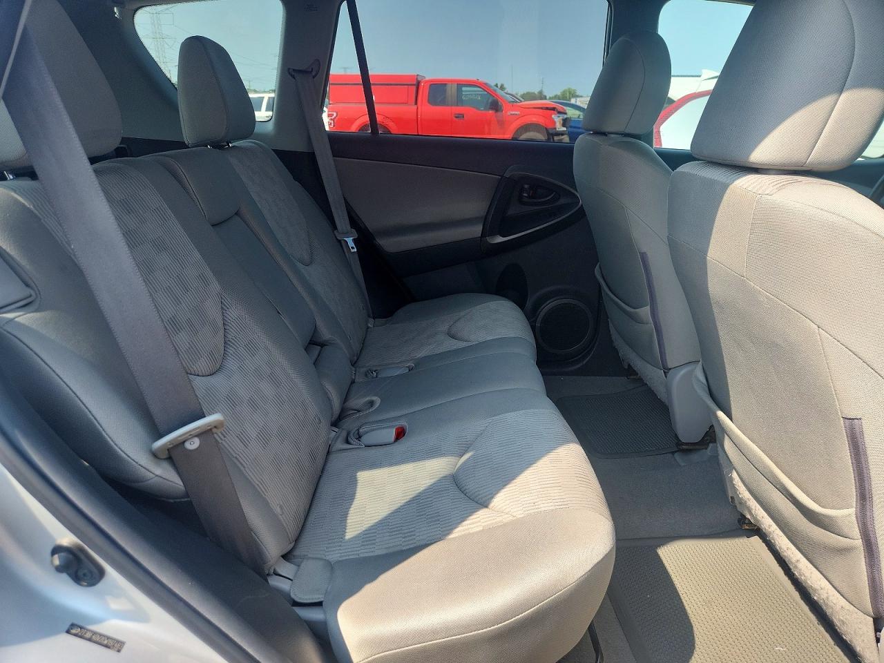 2012 Toyota Rav4 Base Silver vin: 2T3BF4DV2CW197483