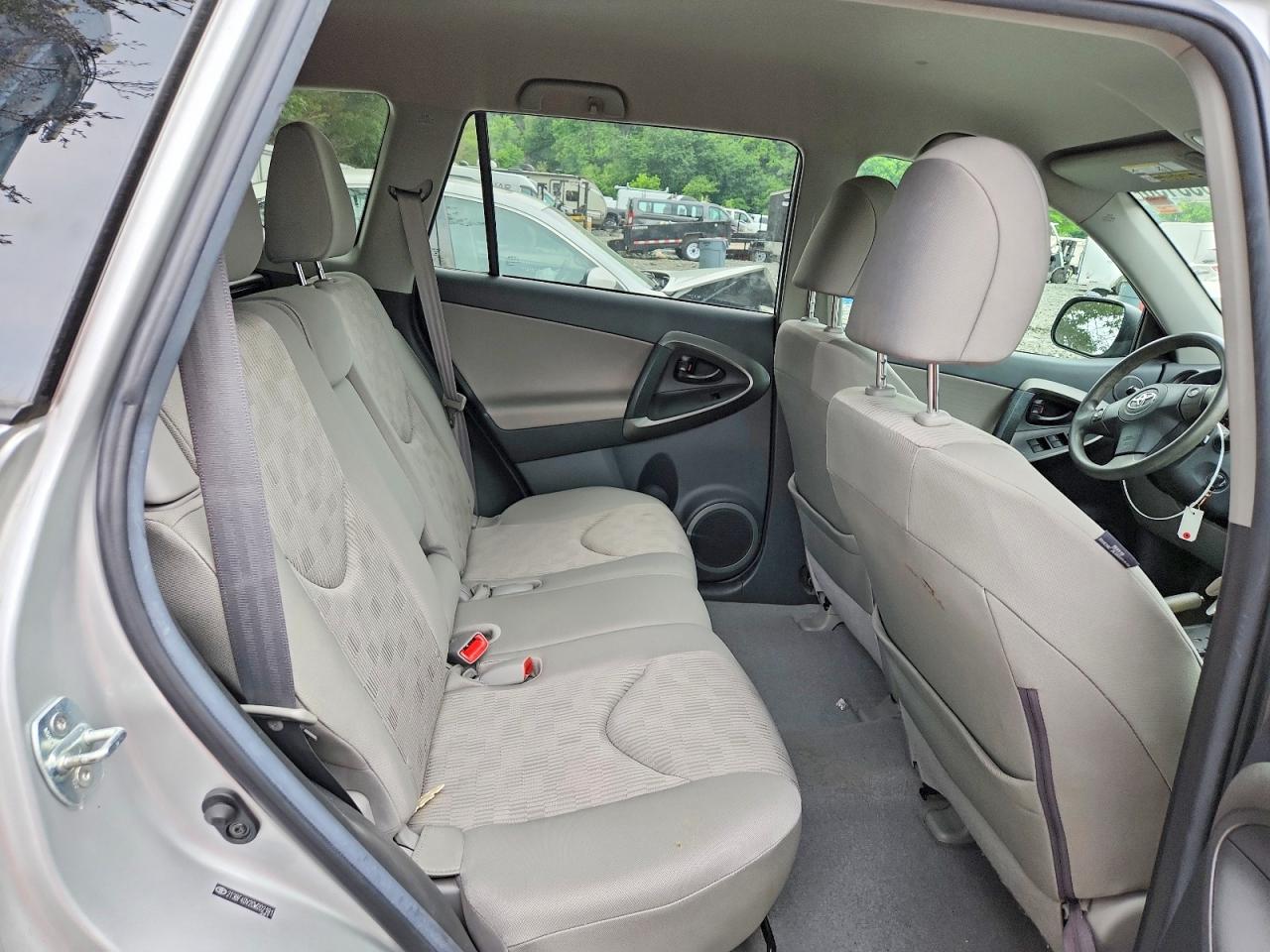 2012 Toyota Rav4 Base Серебряный vin: 2T3BF4DV2CW202181