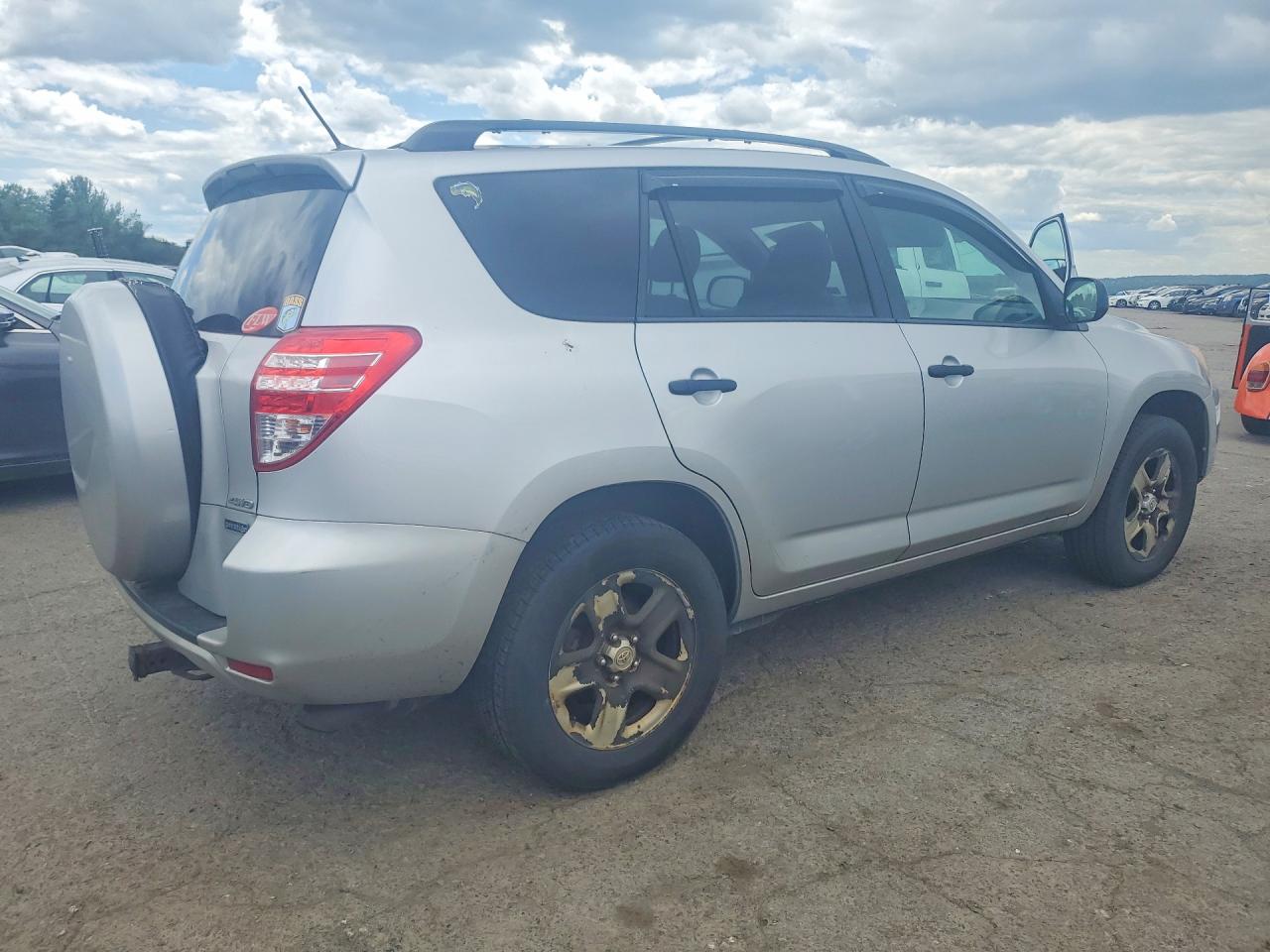 2012 Toyota Rav4 Base Silver vin: 2T3BF4DV2CW223967