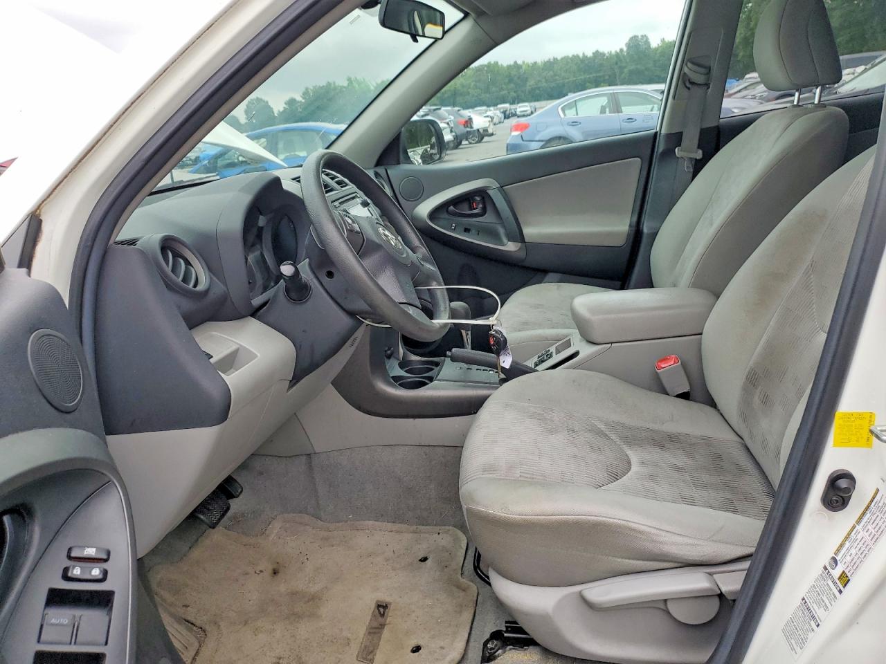 2012 Toyota Rav4 Base White vin: 2T3BF4DV2CW227033