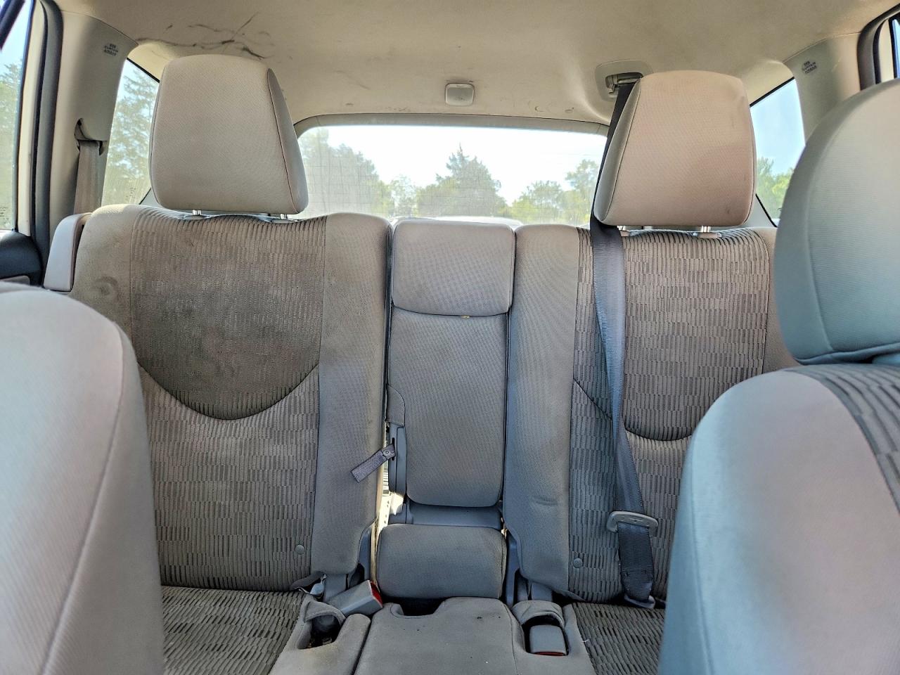 2012 Toyota Rav4 Base White vin: 2T3BF4DV2CW231664