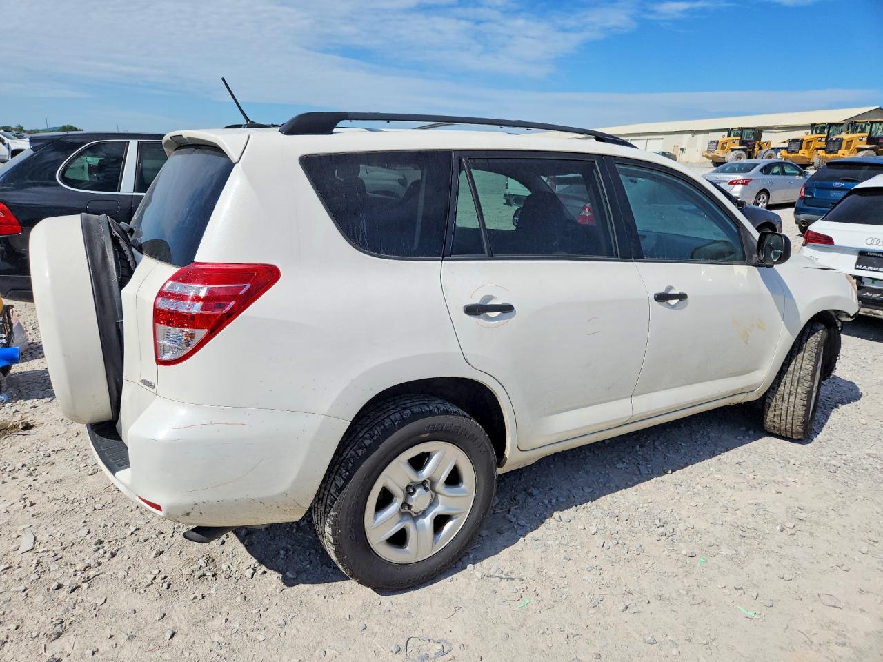 2012 Toyota Rav4 Base White vin: 2T3BF4DV2CW231664