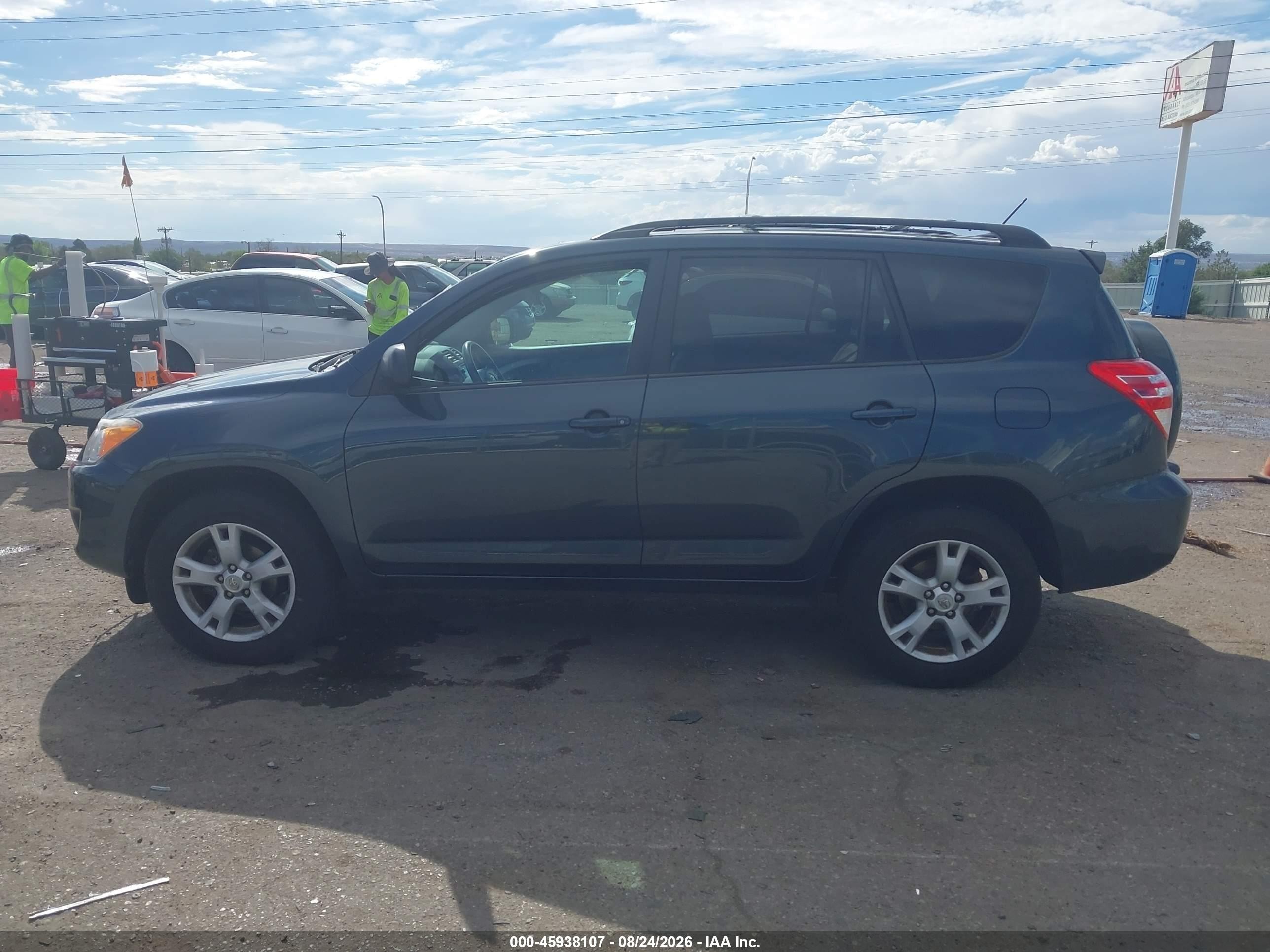 2012 Toyota Rav4   Blue vin: 2T3BF4DV2CW247444
