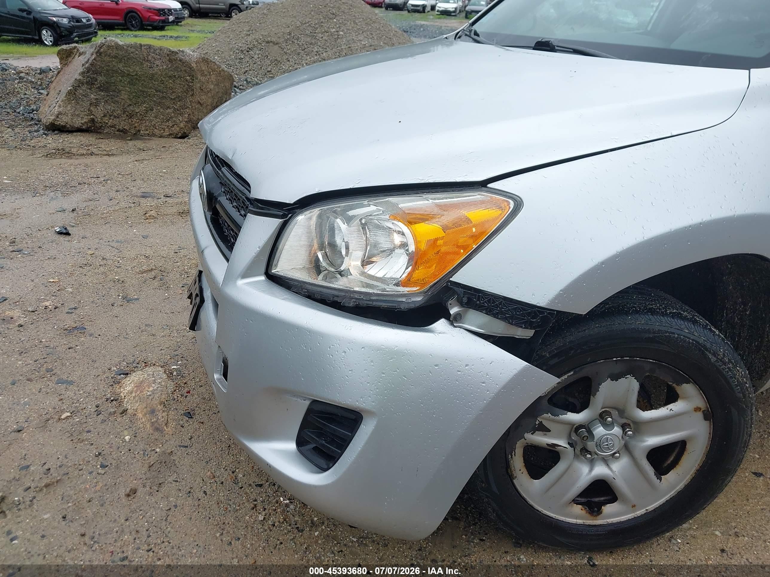 2012 Toyota Rav4   Silver vin: 2T3BF4DV2CW248237