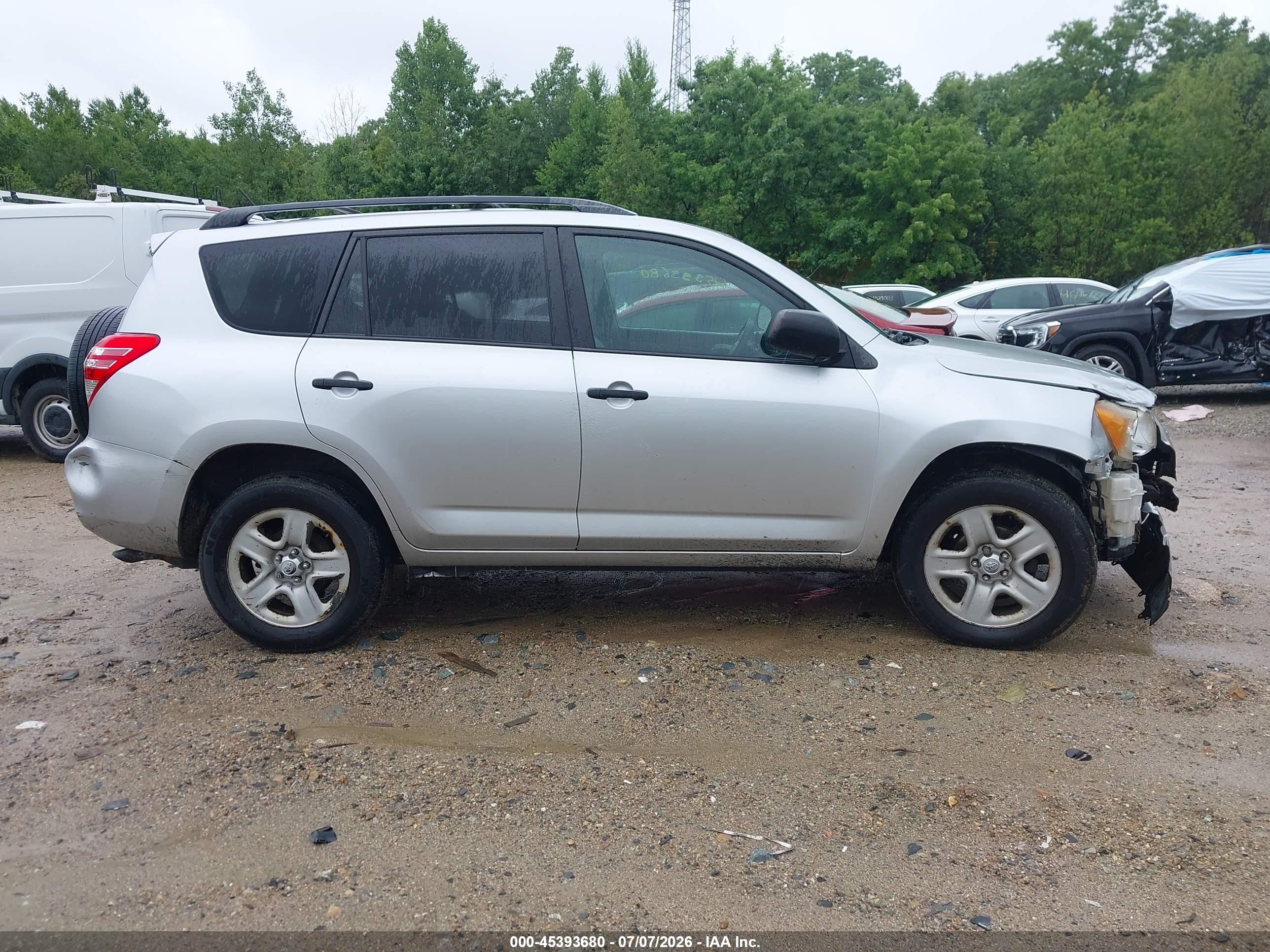 2012 Toyota Rav4   Silver vin: 2T3BF4DV2CW248237