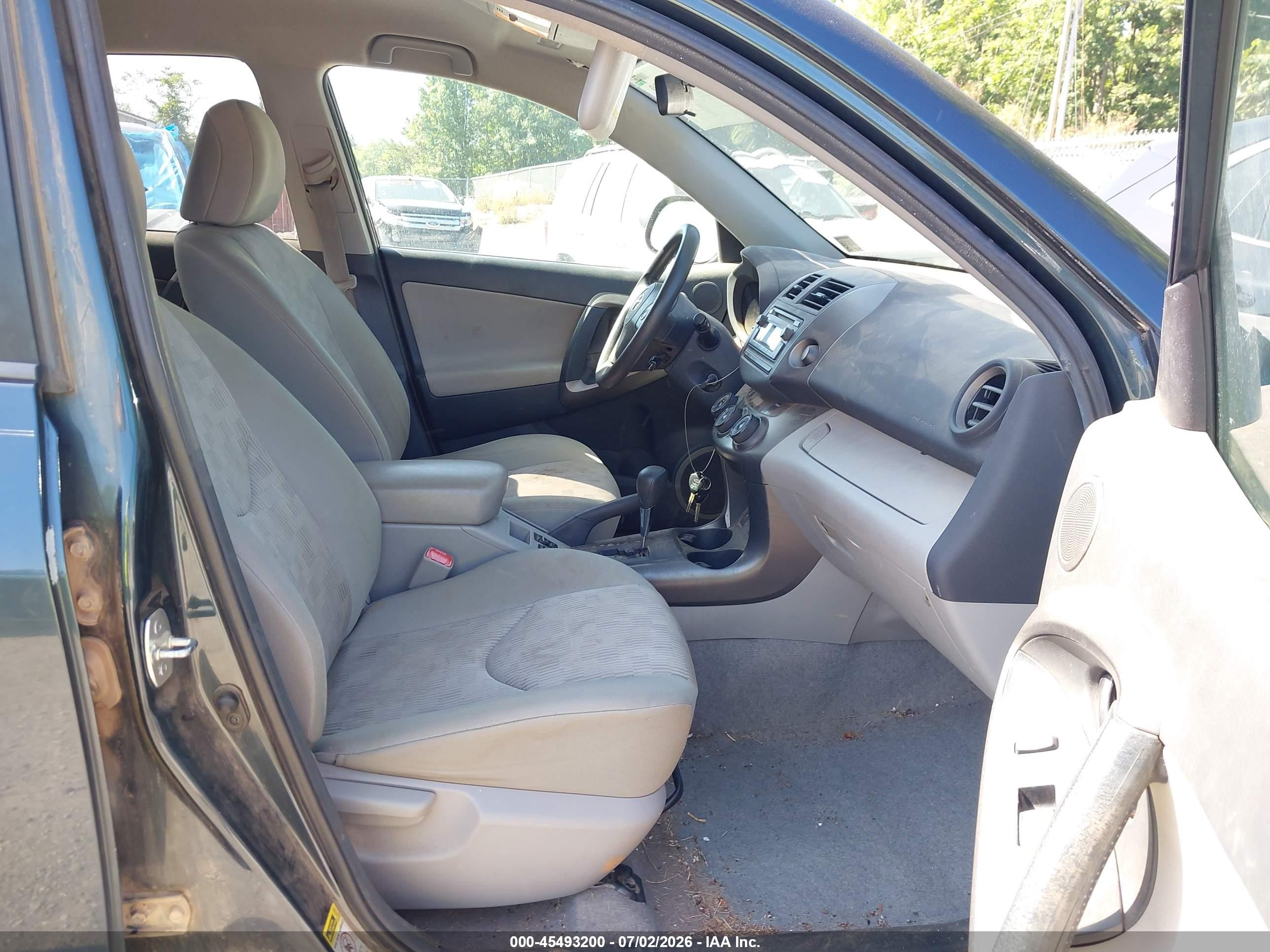 2012 Toyota Rav4   Blue vin: 2T3BF4DV2CW256368