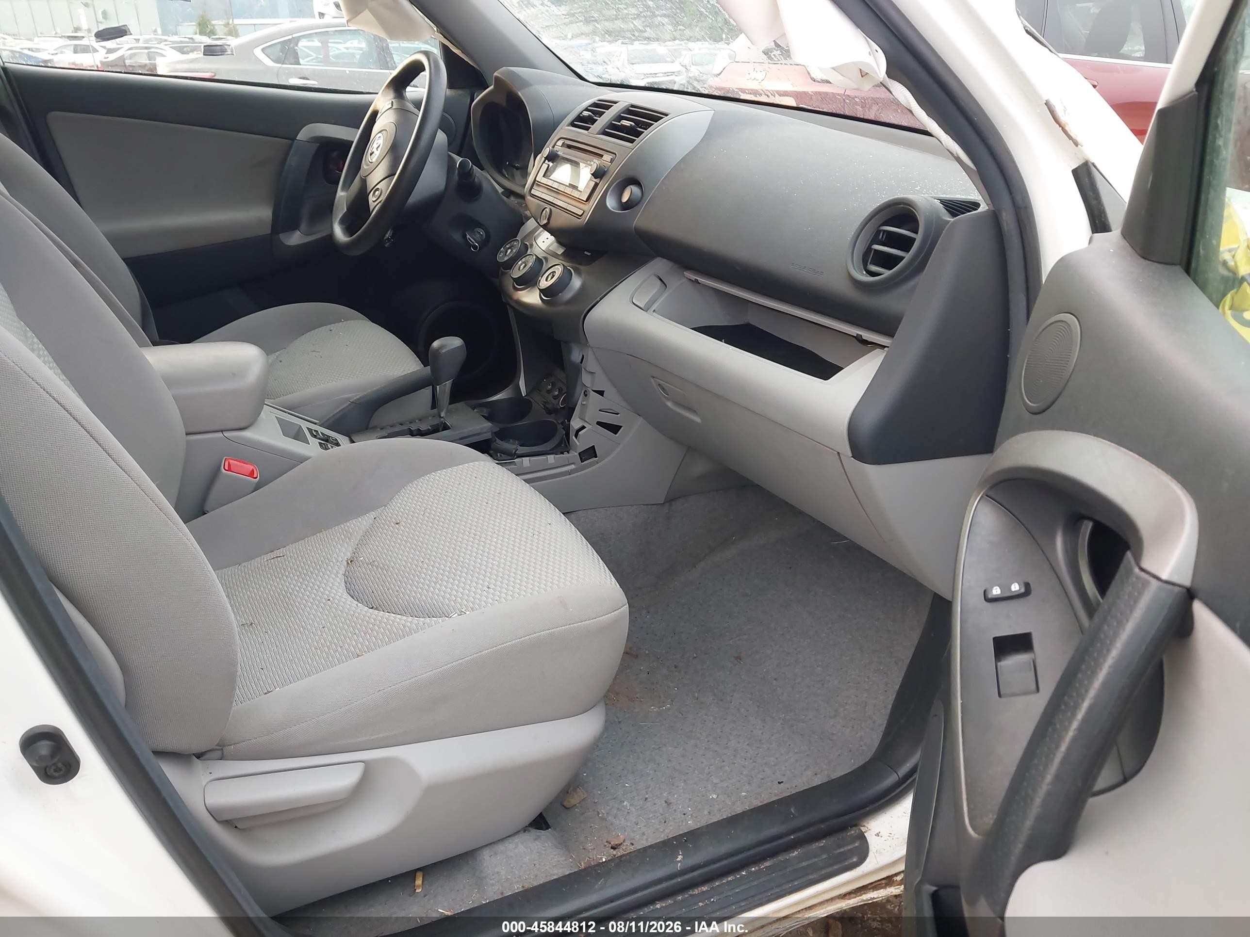 2012 Toyota Rav4   White vin: 2T3BF4DV2CW256631