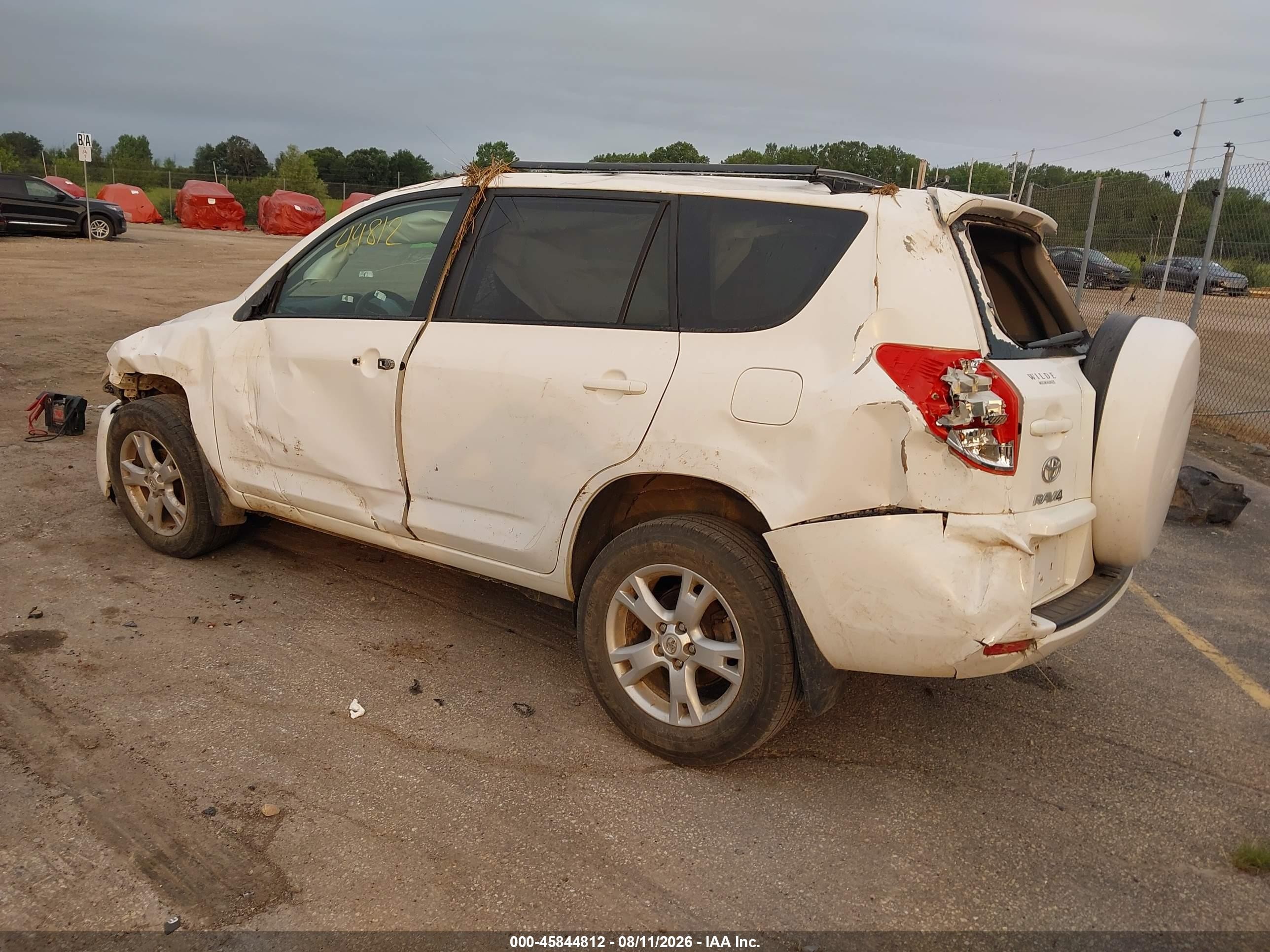 2012 Toyota Rav4   White vin: 2T3BF4DV2CW256631