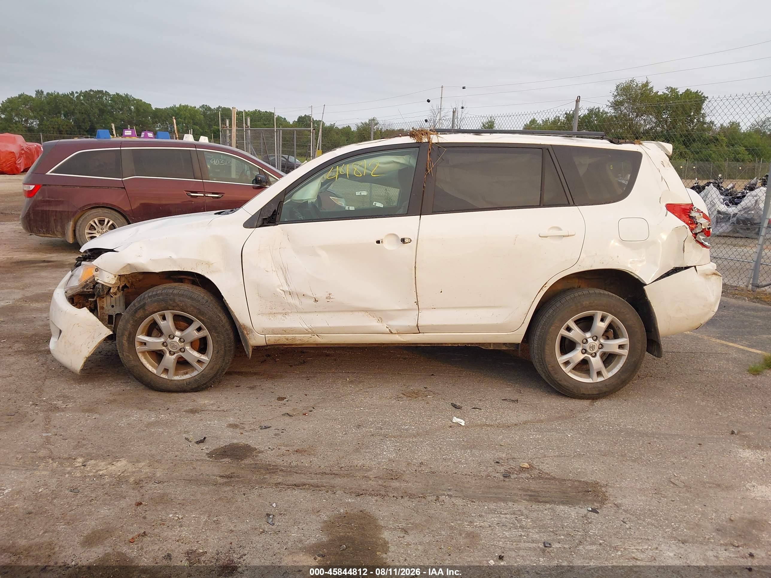 2012 Toyota Rav4   White vin: 2T3BF4DV2CW256631