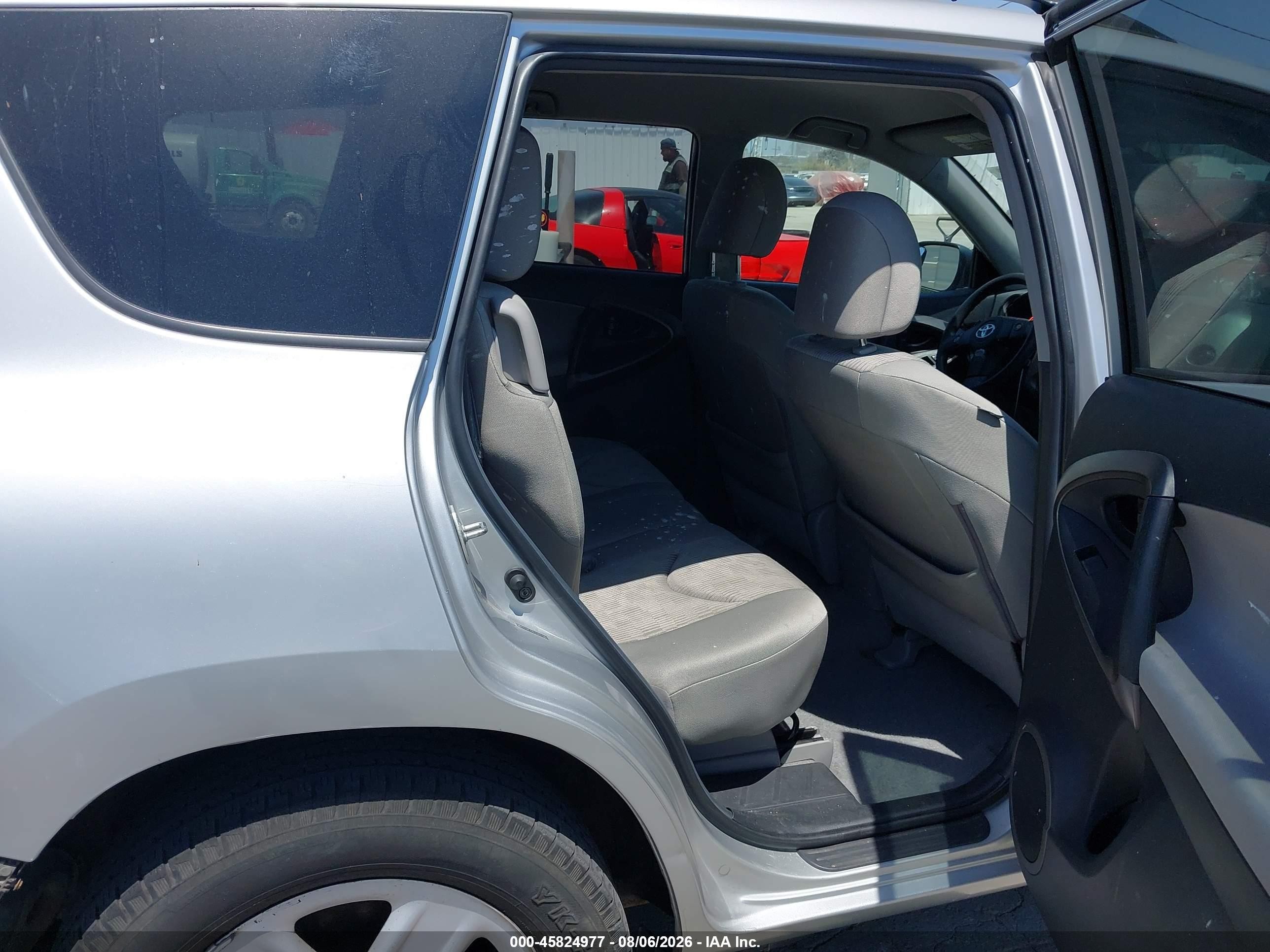 2012 Toyota Rav4   Silver vin: 2T3BF4DV2CW267869