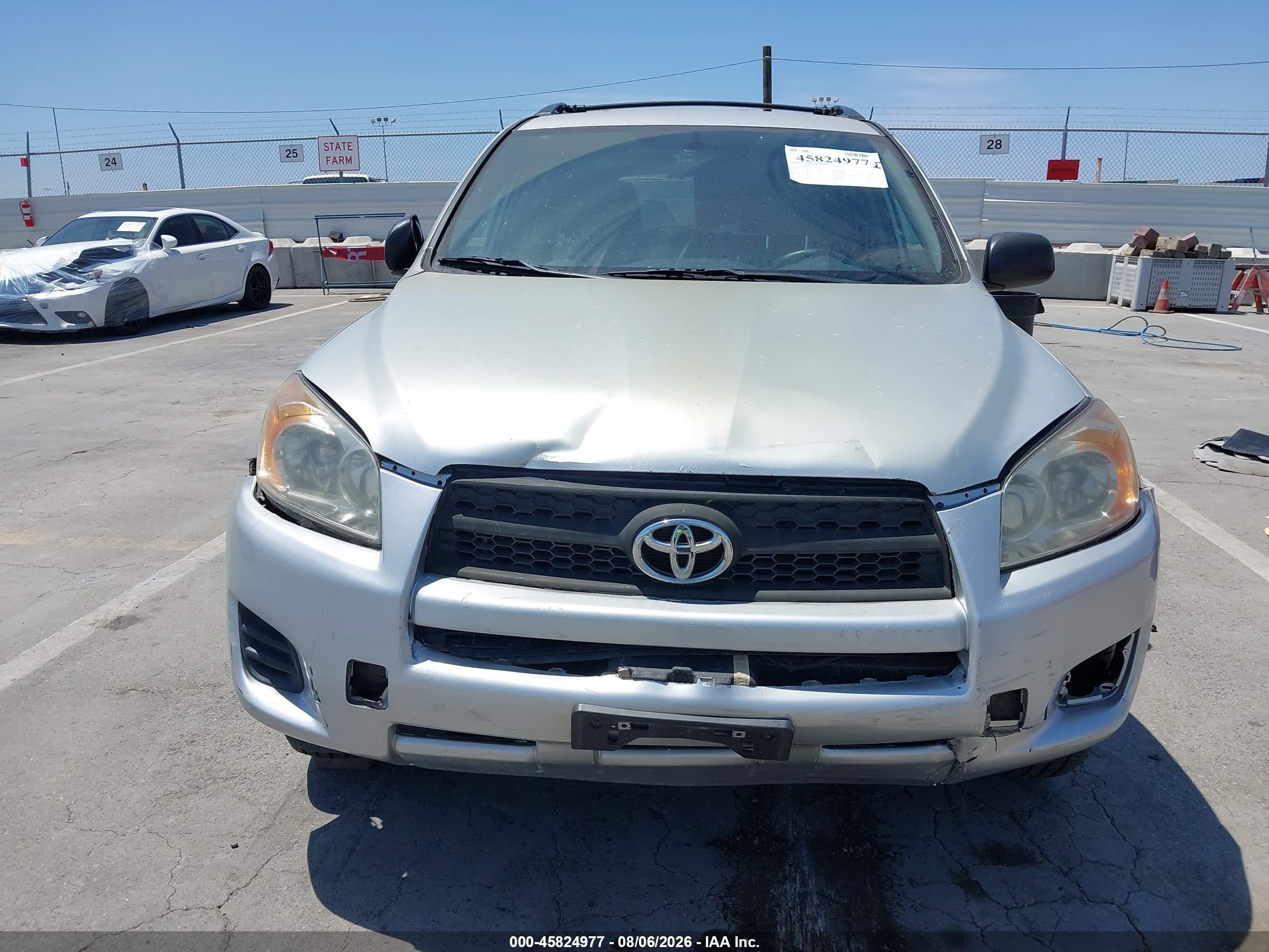2012 Toyota Rav4   Silver vin: 2T3BF4DV2CW267869