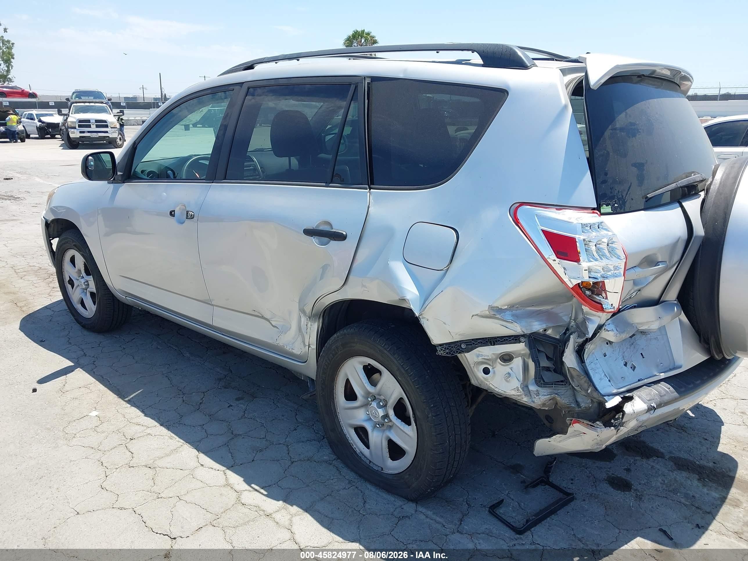 2012 Toyota Rav4   Silver vin: 2T3BF4DV2CW267869