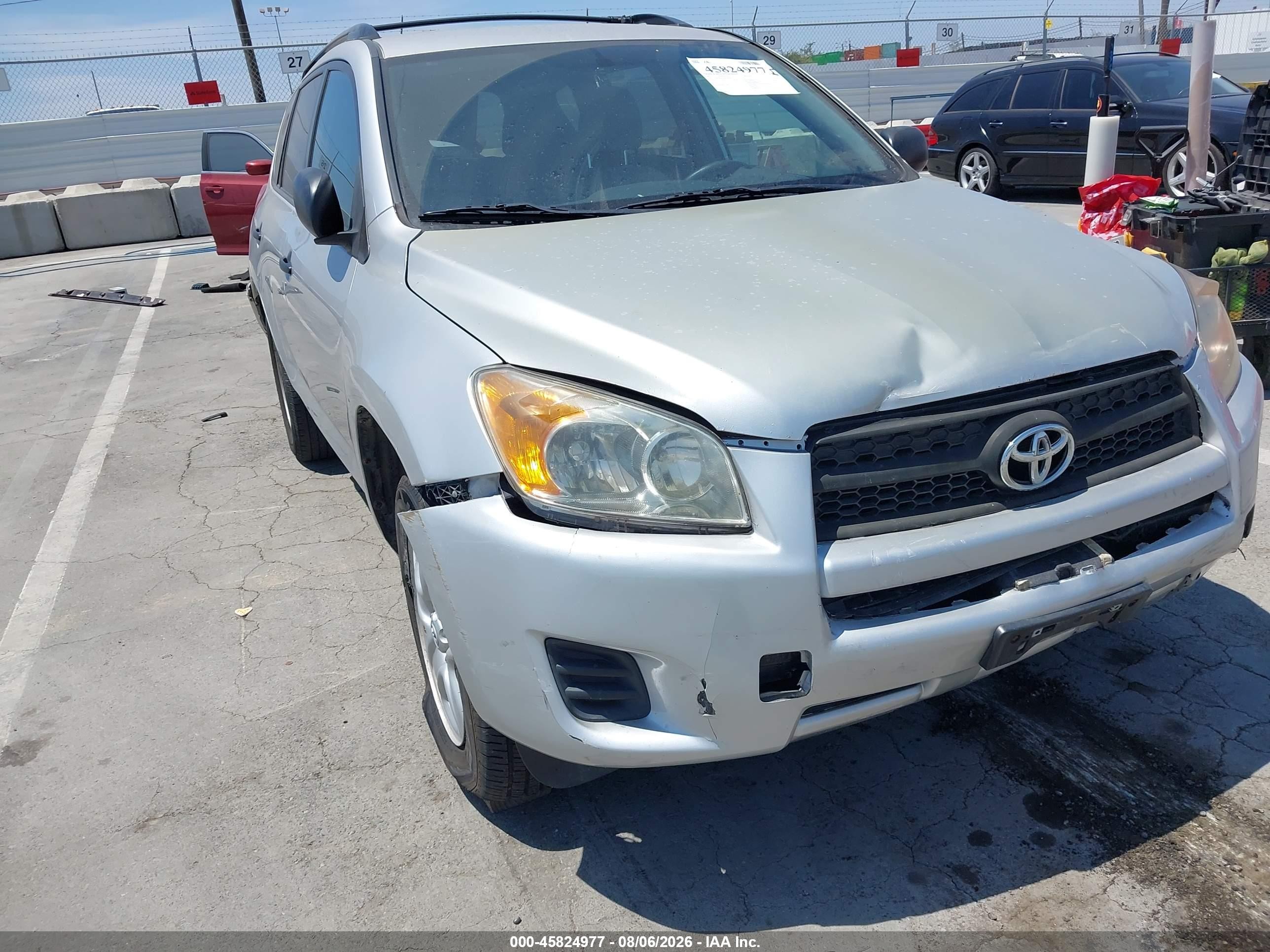 2012 Toyota Rav4   Silver vin: 2T3BF4DV2CW267869