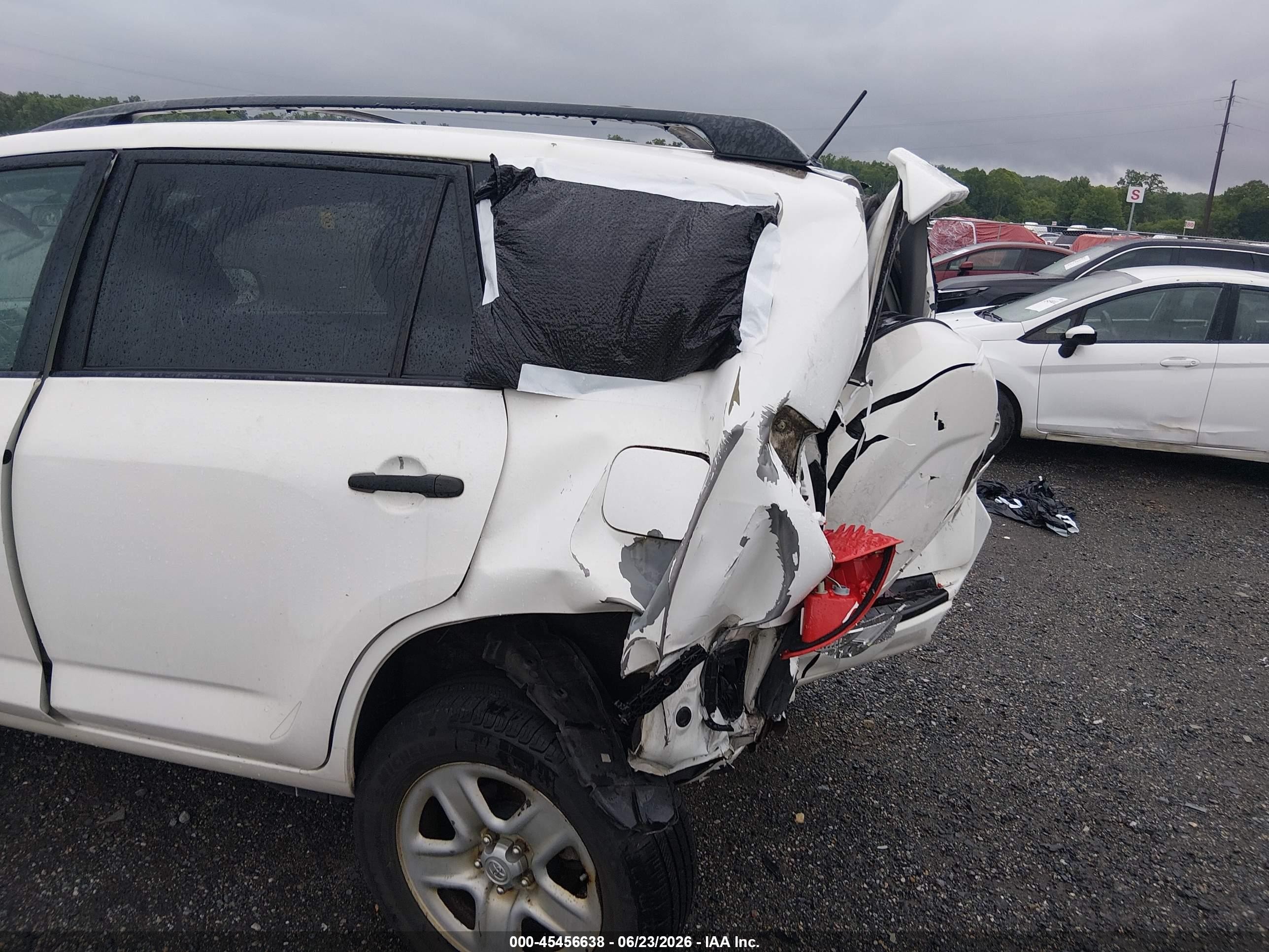 2012 Toyota Rav4   White vin: 2T3BF4DV2CW268519