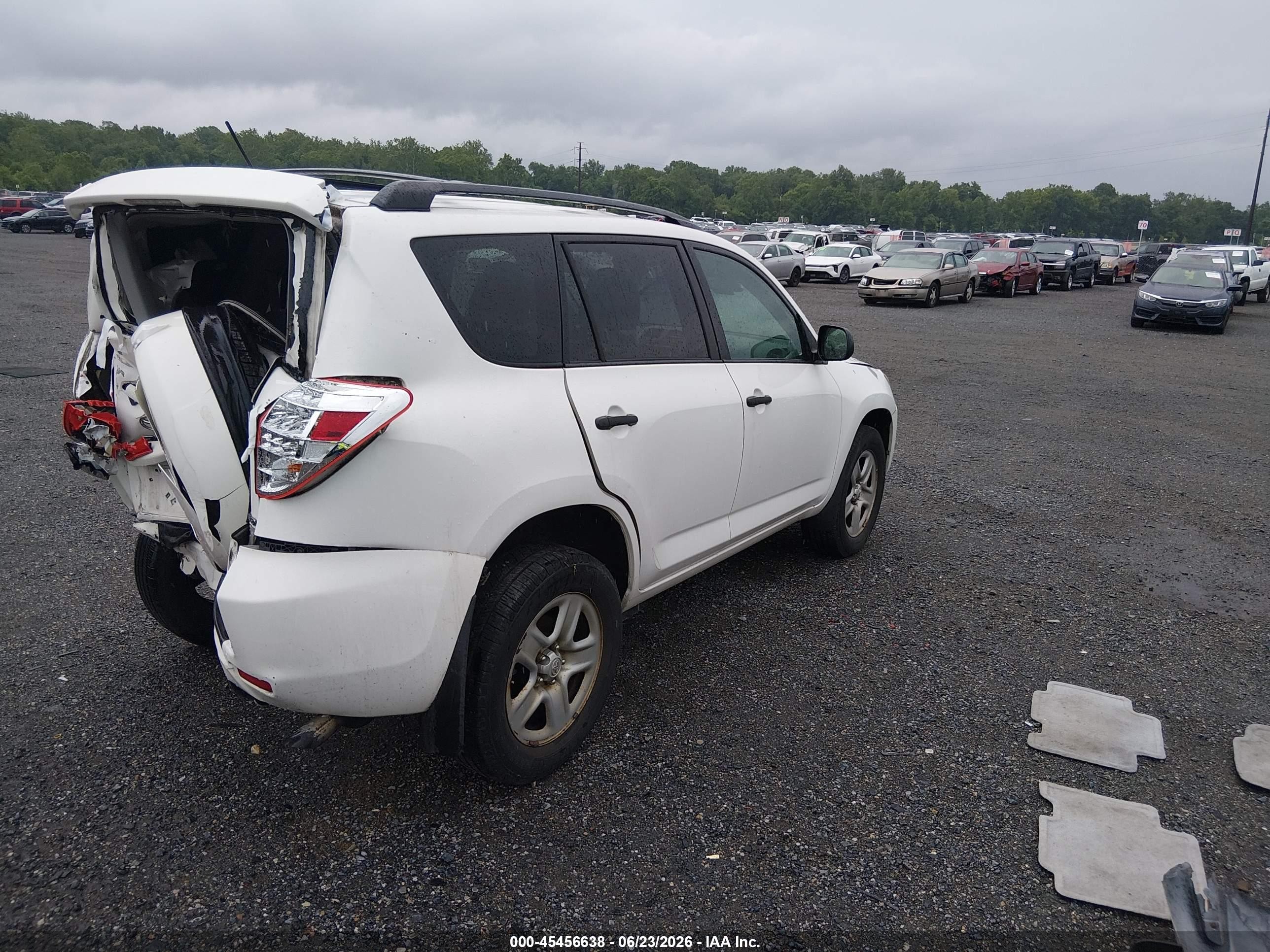 2012 Toyota Rav4   White vin: 2T3BF4DV2CW268519