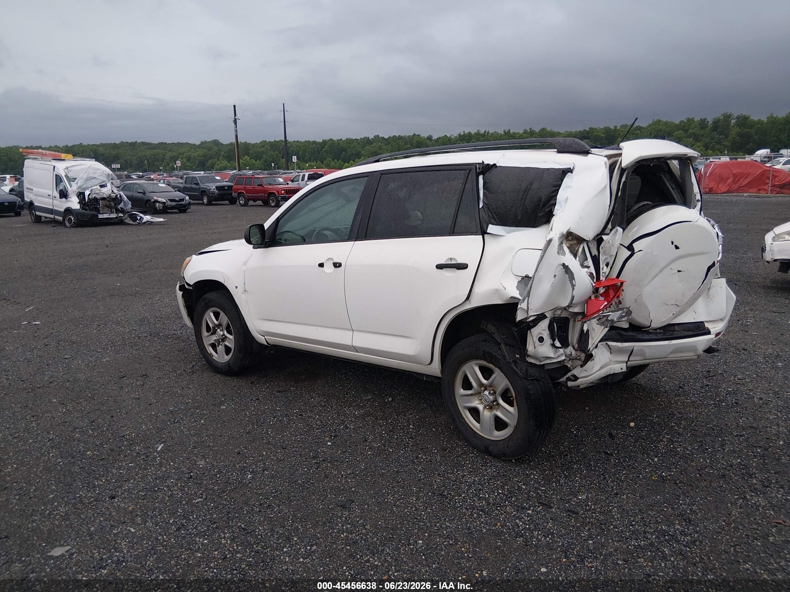 2012 Toyota Rav4   White vin: 2T3BF4DV2CW268519