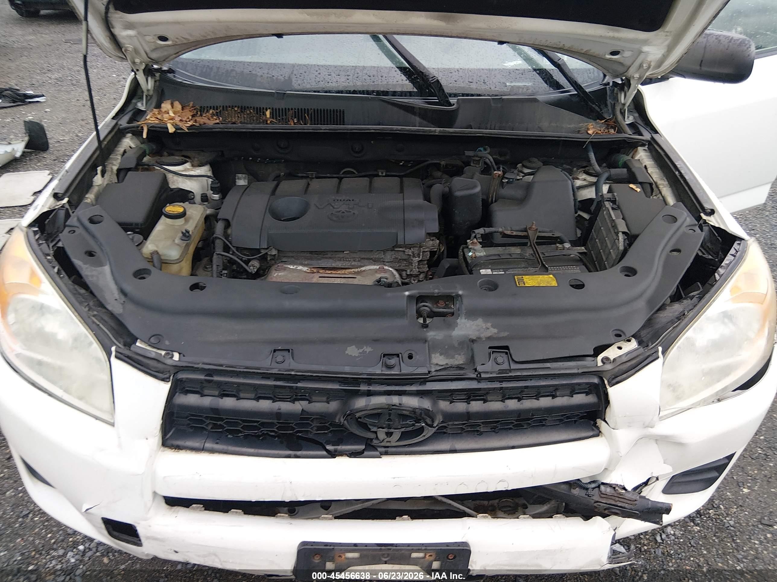 2012 Toyota Rav4   White vin: 2T3BF4DV2CW268519