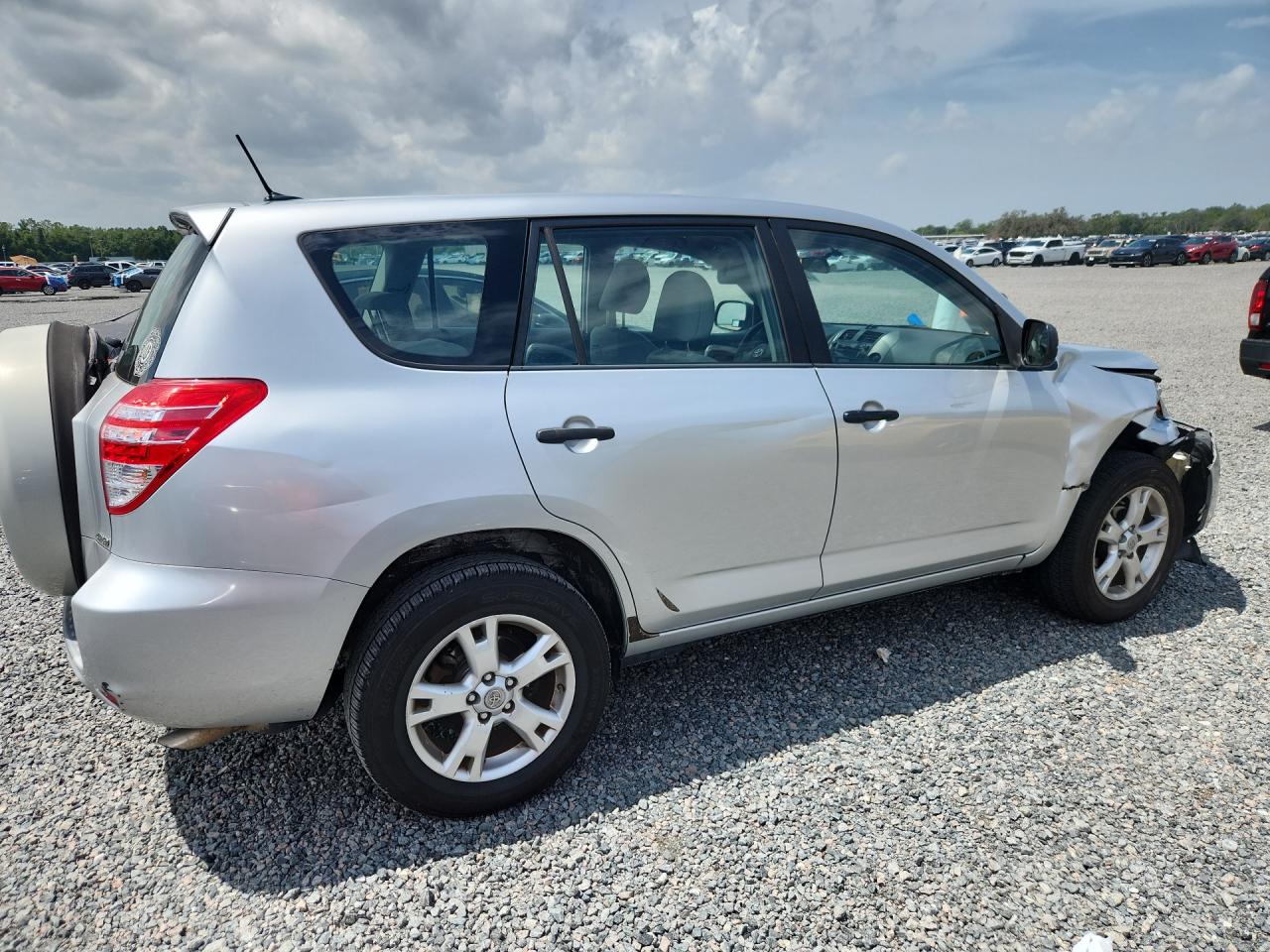2010 Toyota Rav4 Base Silver vin: 2T3BF4DV3AW032359