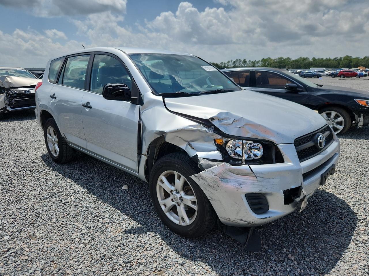 2010 Toyota Rav4 Base Silver vin: 2T3BF4DV3AW032359