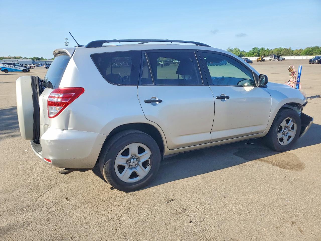 2010 Toyota Rav4 Base Серебряный vin: 2T3BF4DV3AW045256