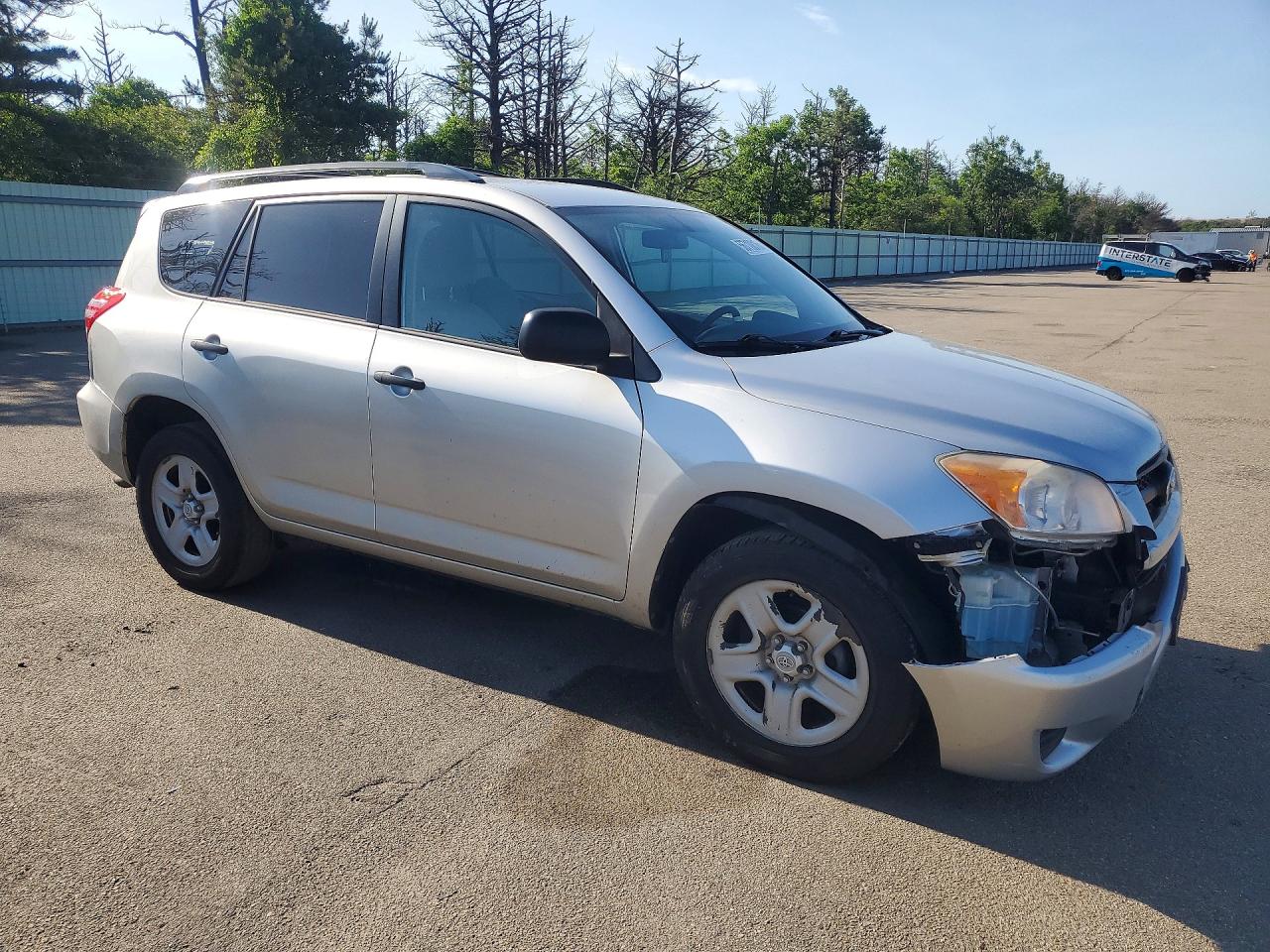 2010 Toyota Rav4 Base Серебряный vin: 2T3BF4DV3AW045256