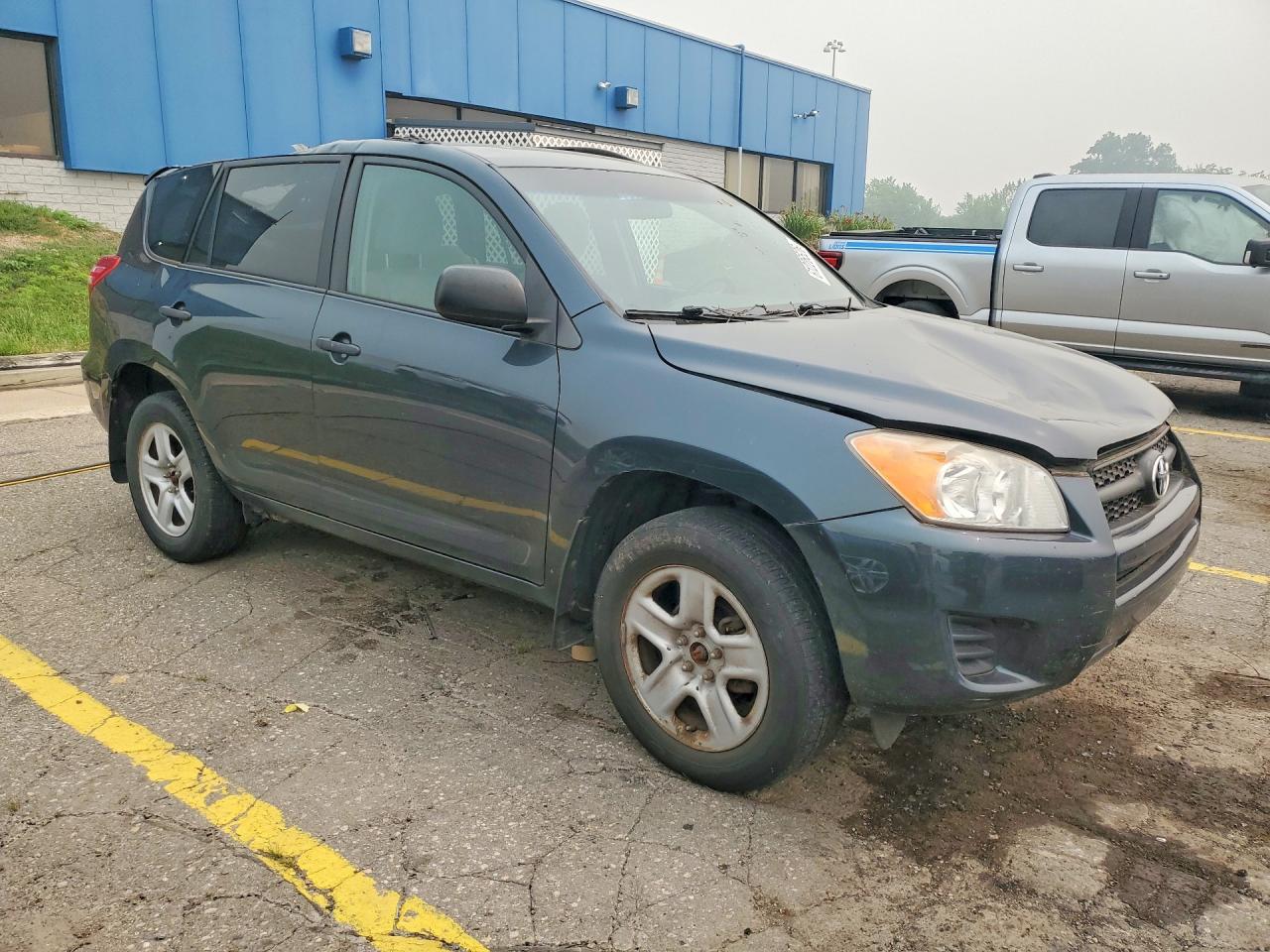 2010 Toyota Rav4 Base Gray vin: 2T3BF4DV3AW053213