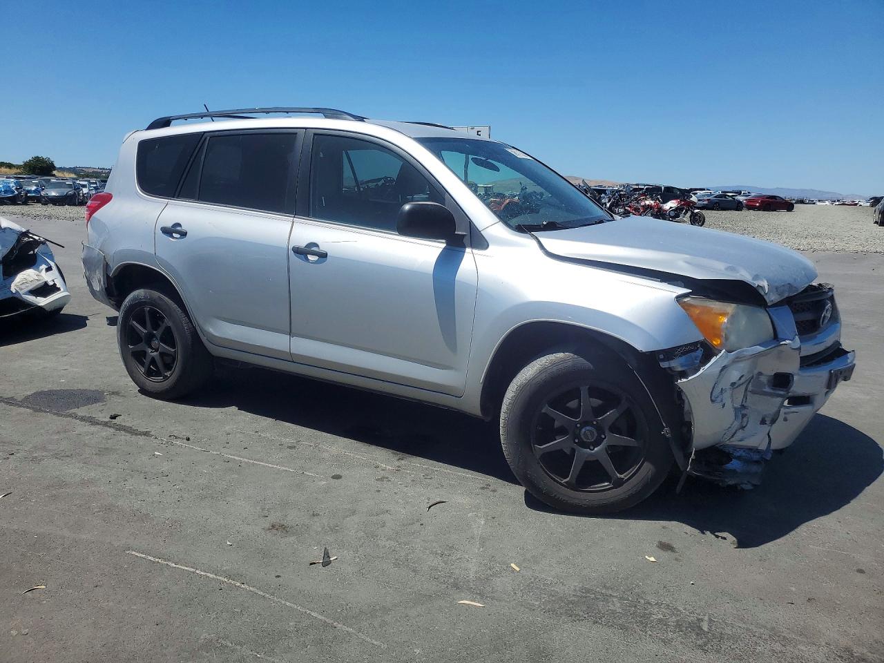 2010 Toyota Rav4 Base Silver vin: 2T3BF4DV3AW067984