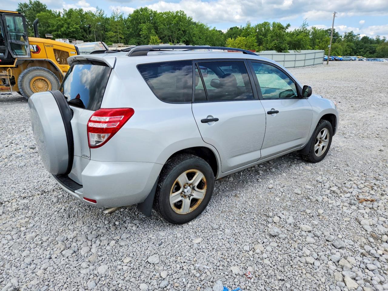 2011 Toyota Rav4 Base Silver vin: 2T3BF4DV3BW086651
