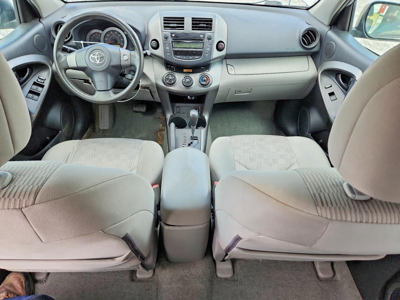 2011 Toyota Rav4 Base Silver vin: 2T3BF4DV3BW086651