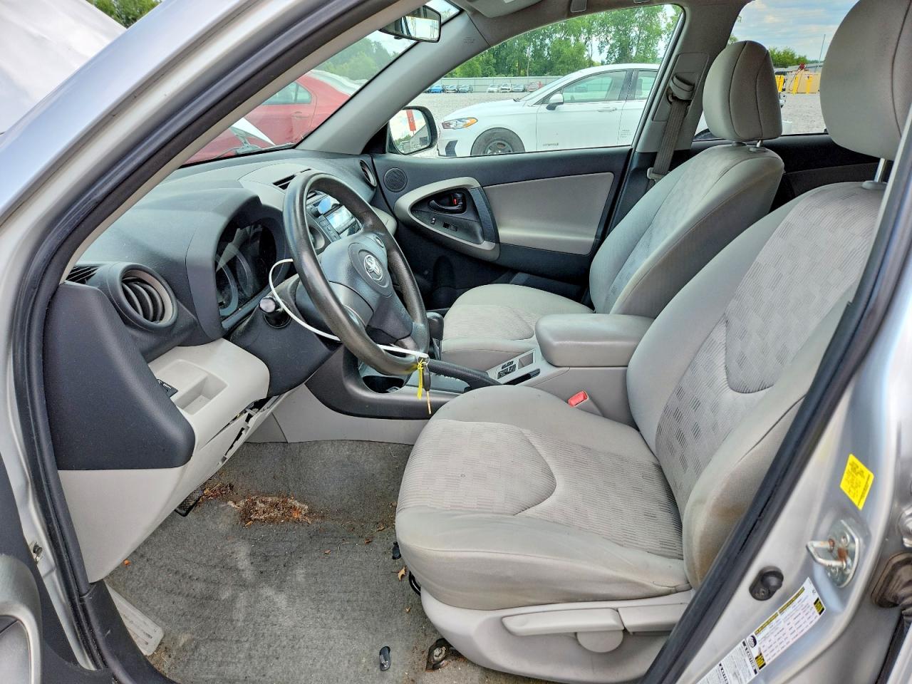 2011 Toyota Rav4 Base Silver vin: 2T3BF4DV3BW086651