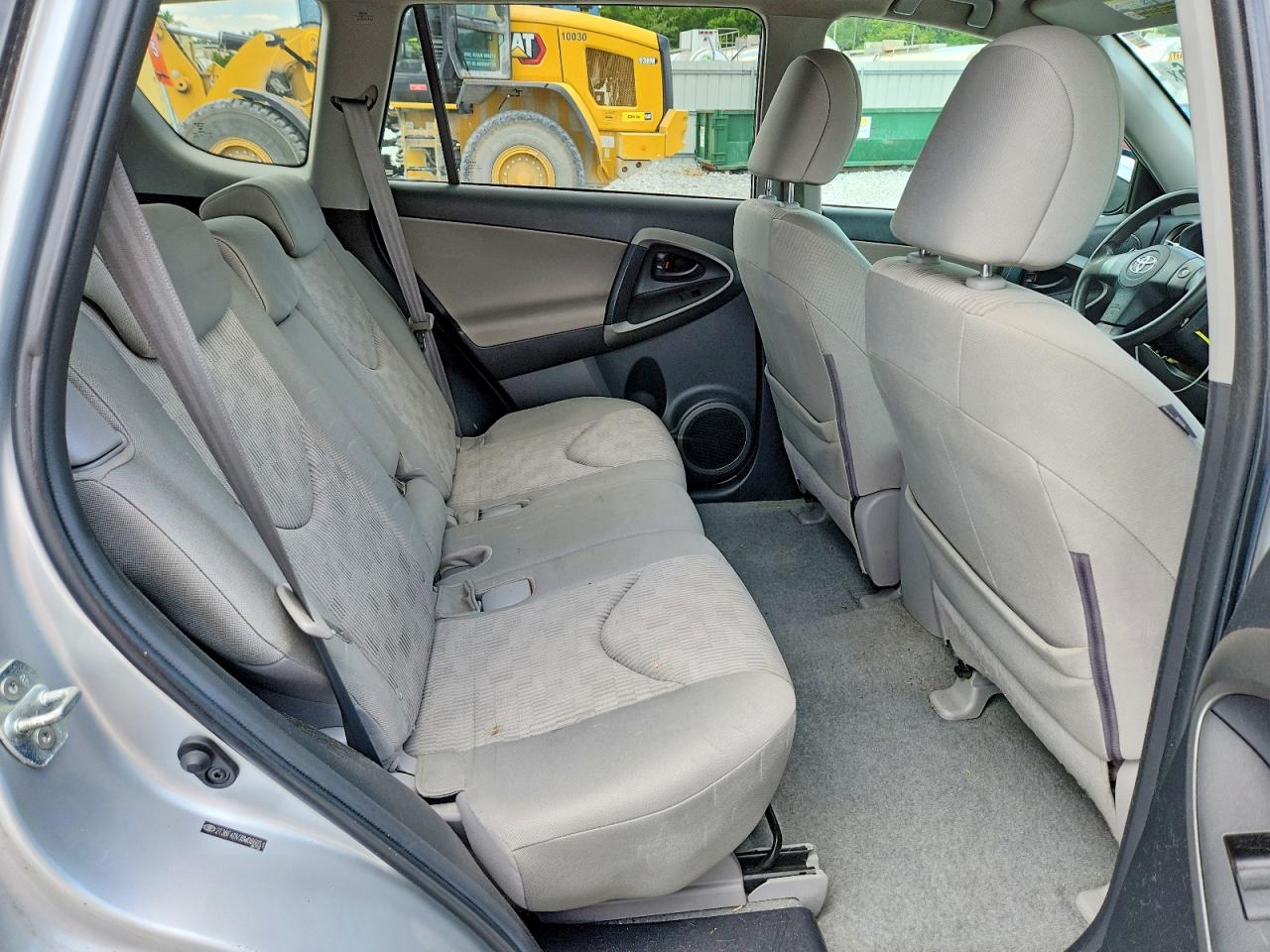 2011 Toyota Rav4 Base Silver vin: 2T3BF4DV3BW086651
