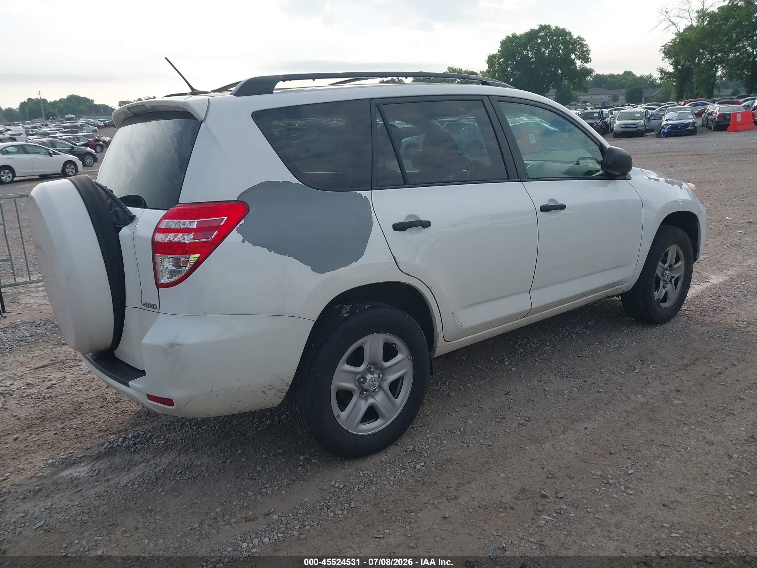 2011 Toyota Rav4   White vin: 2T3BF4DV3BW094328