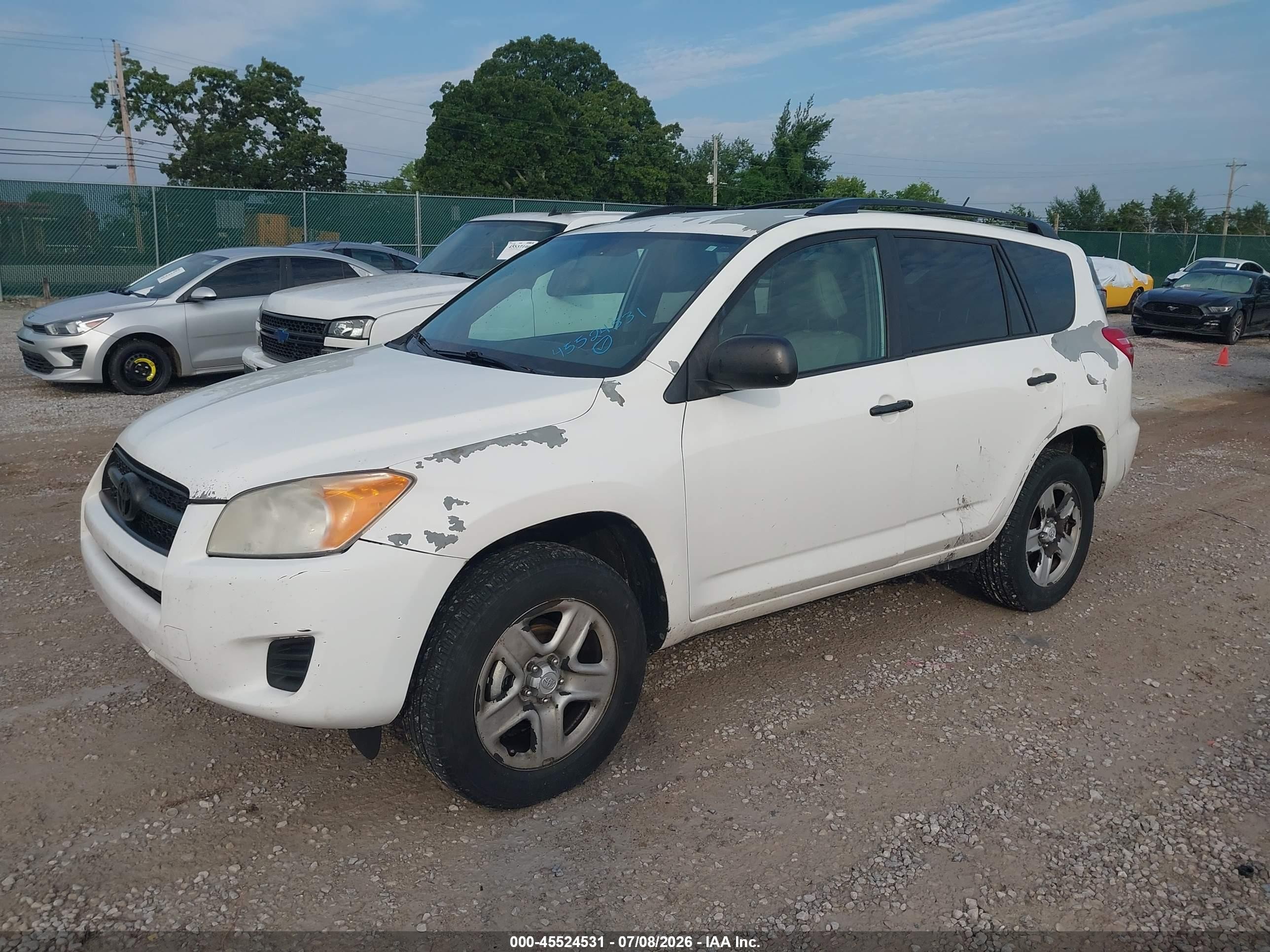 2011 Toyota Rav4   White vin: 2T3BF4DV3BW094328