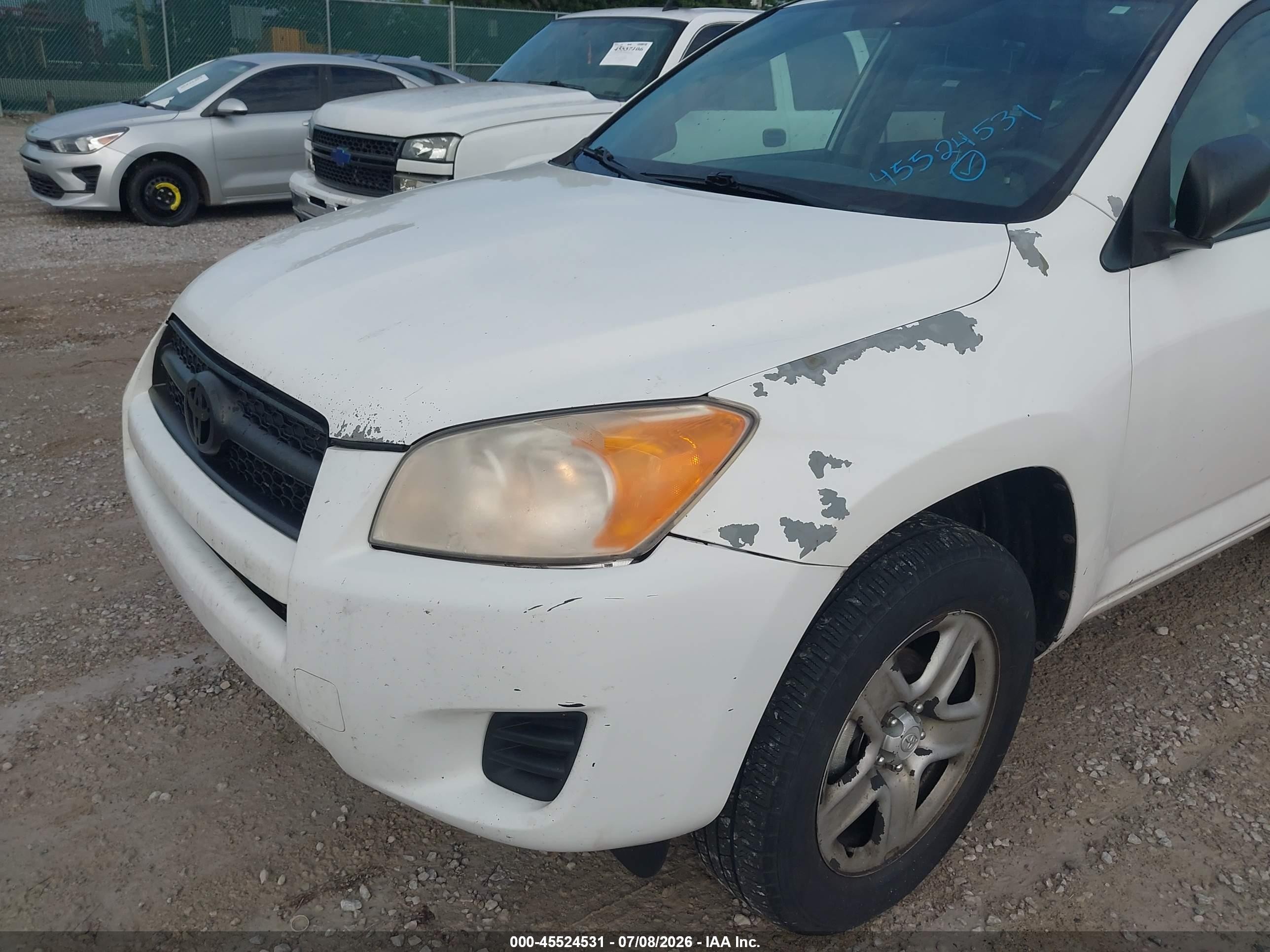 2011 Toyota Rav4   White vin: 2T3BF4DV3BW094328