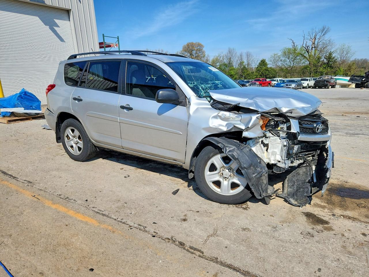 2011 Toyota Rav4 Base Silver vin: 2T3BF4DV3BW096936
