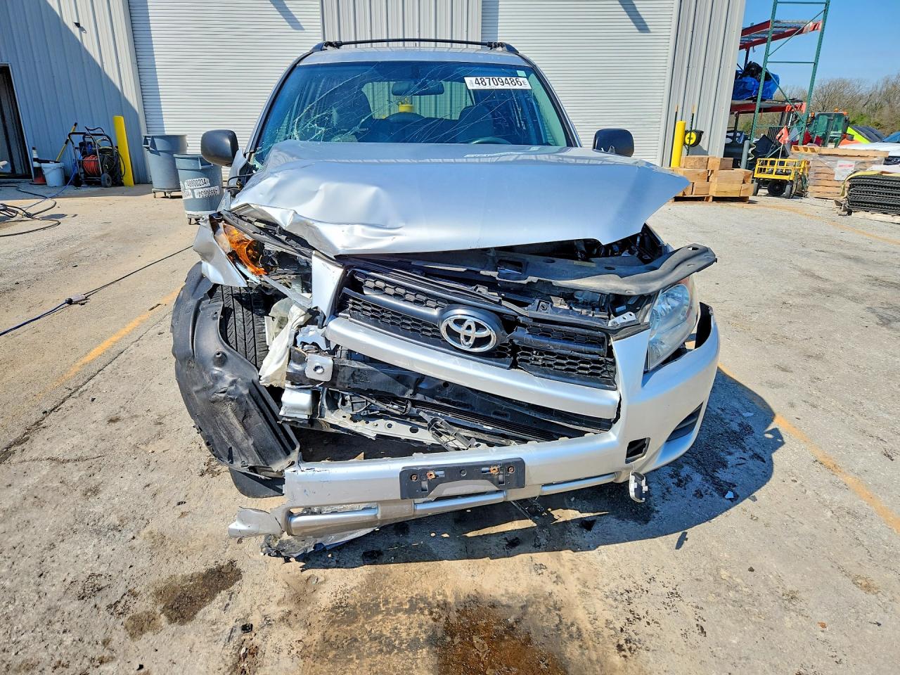 2011 Toyota Rav4 Base Silver vin: 2T3BF4DV3BW096936