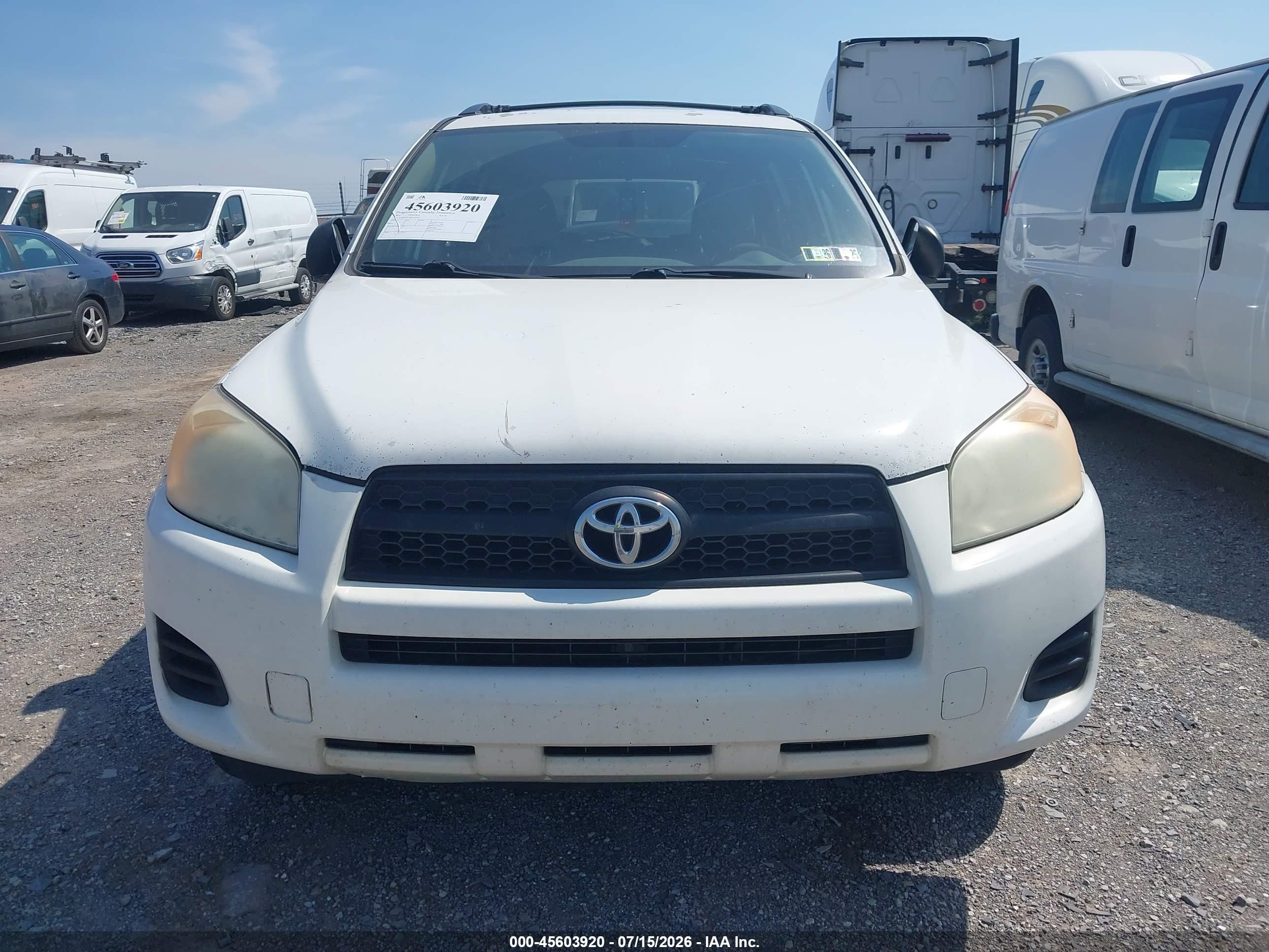 2011 Toyota Rav4   White vin: 2T3BF4DV3BW103576