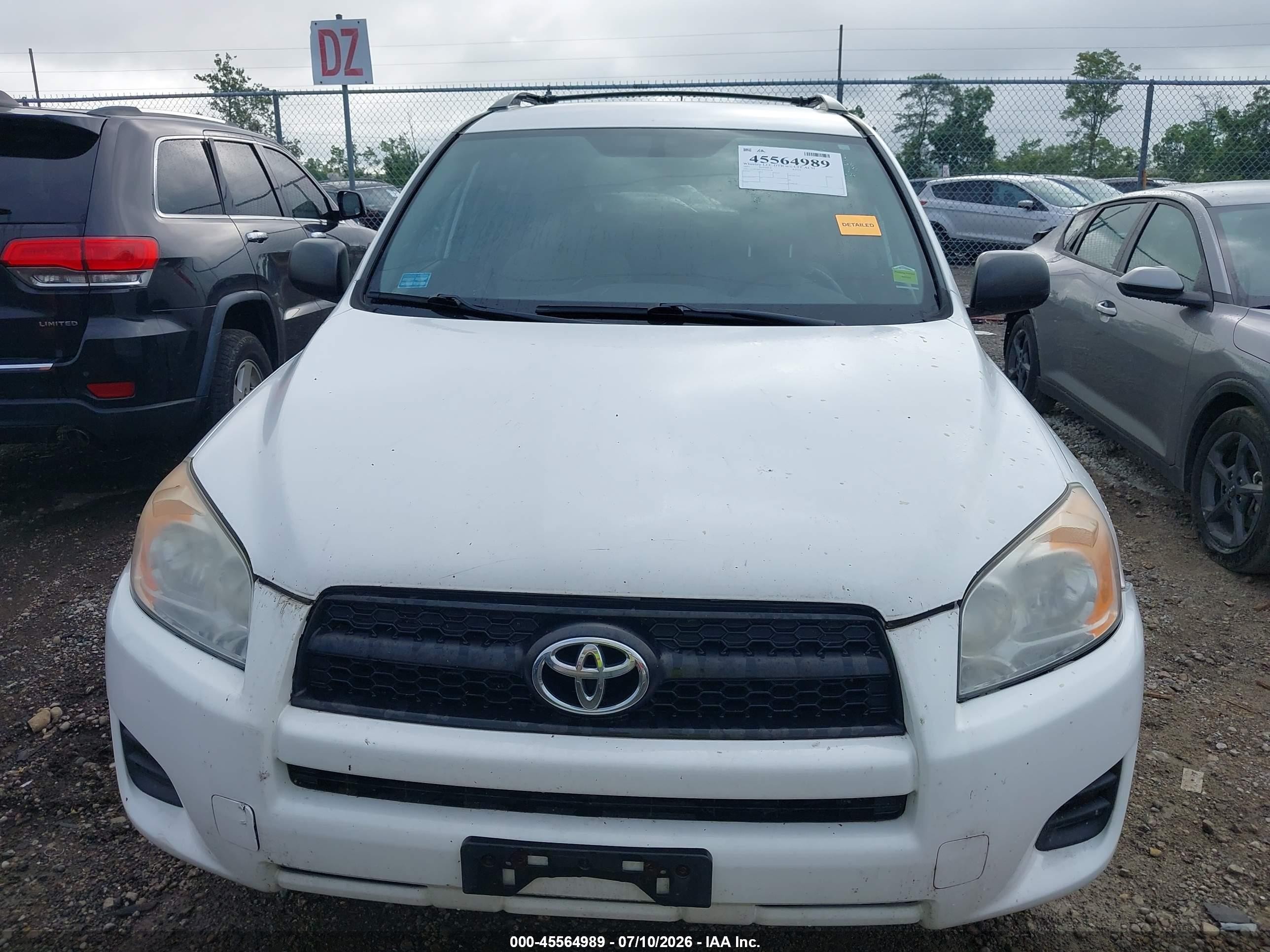2011 Toyota Rav4   White vin: 2T3BF4DV3BW104338