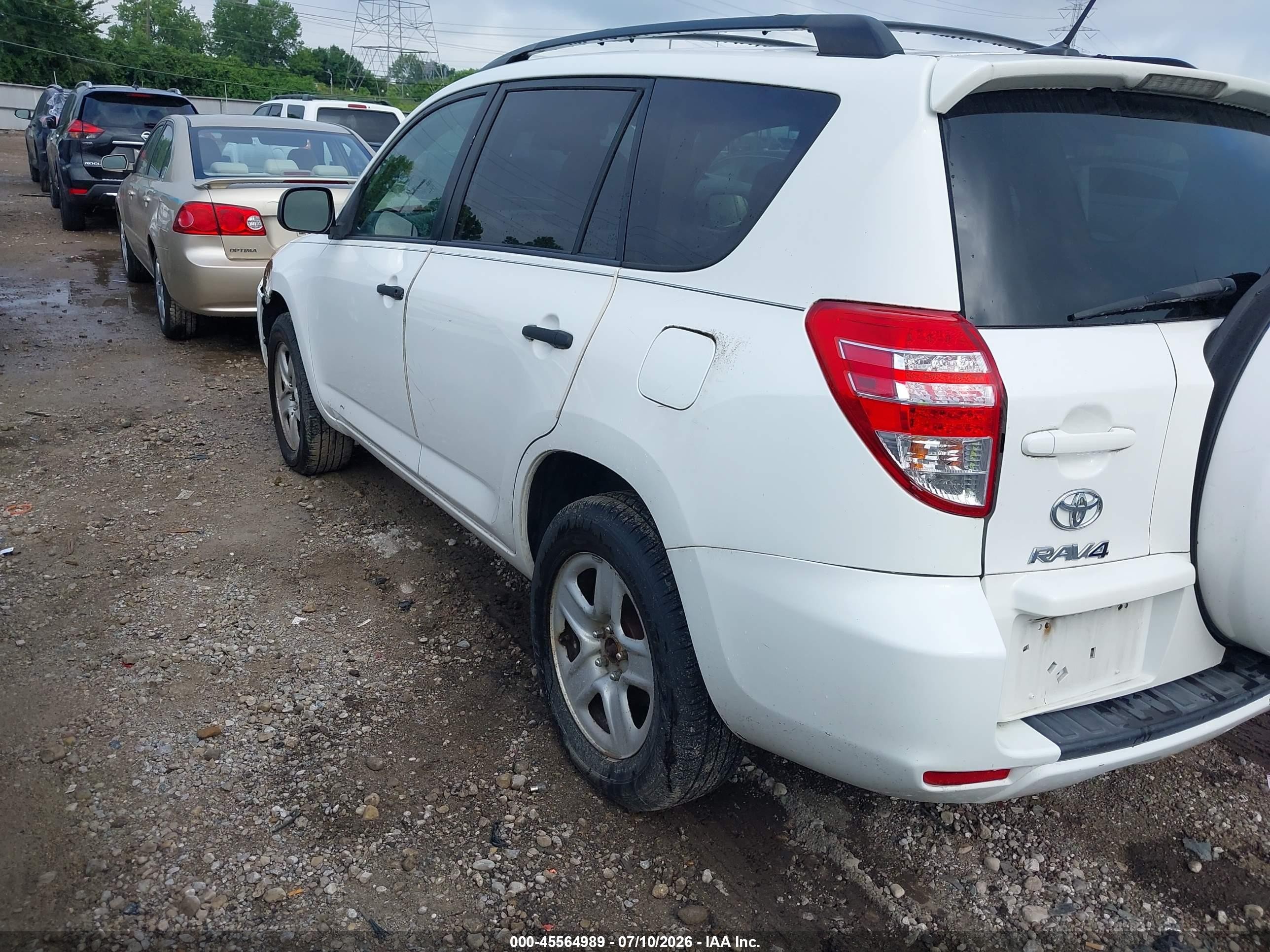 2011 Toyota Rav4   White vin: 2T3BF4DV3BW104338