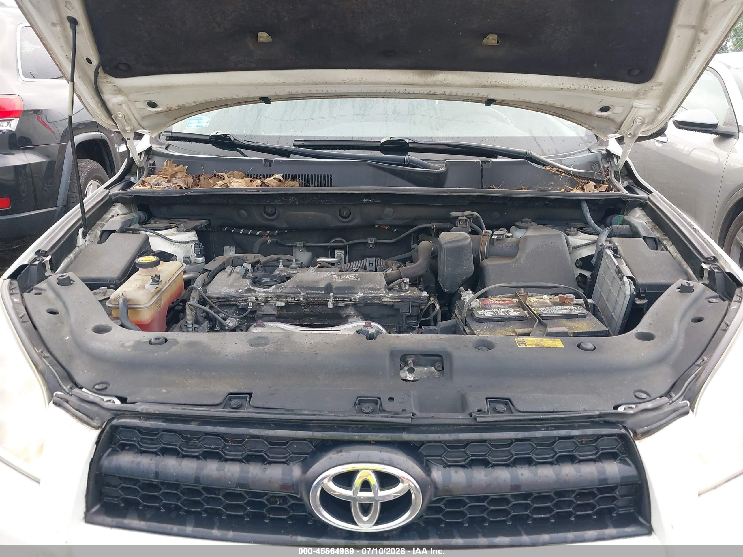 2011 Toyota Rav4   White vin: 2T3BF4DV3BW104338