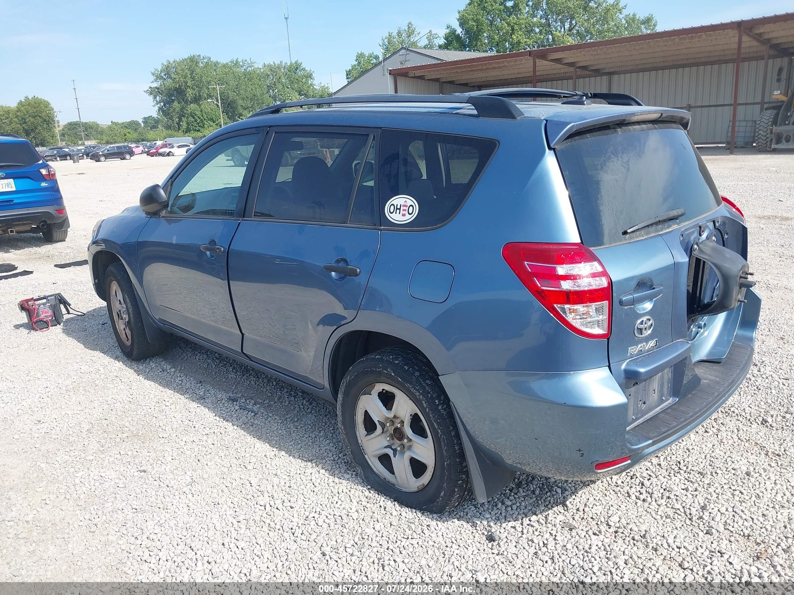 2011 Toyota Rav4   Blue vin: 2T3BF4DV3BW104940