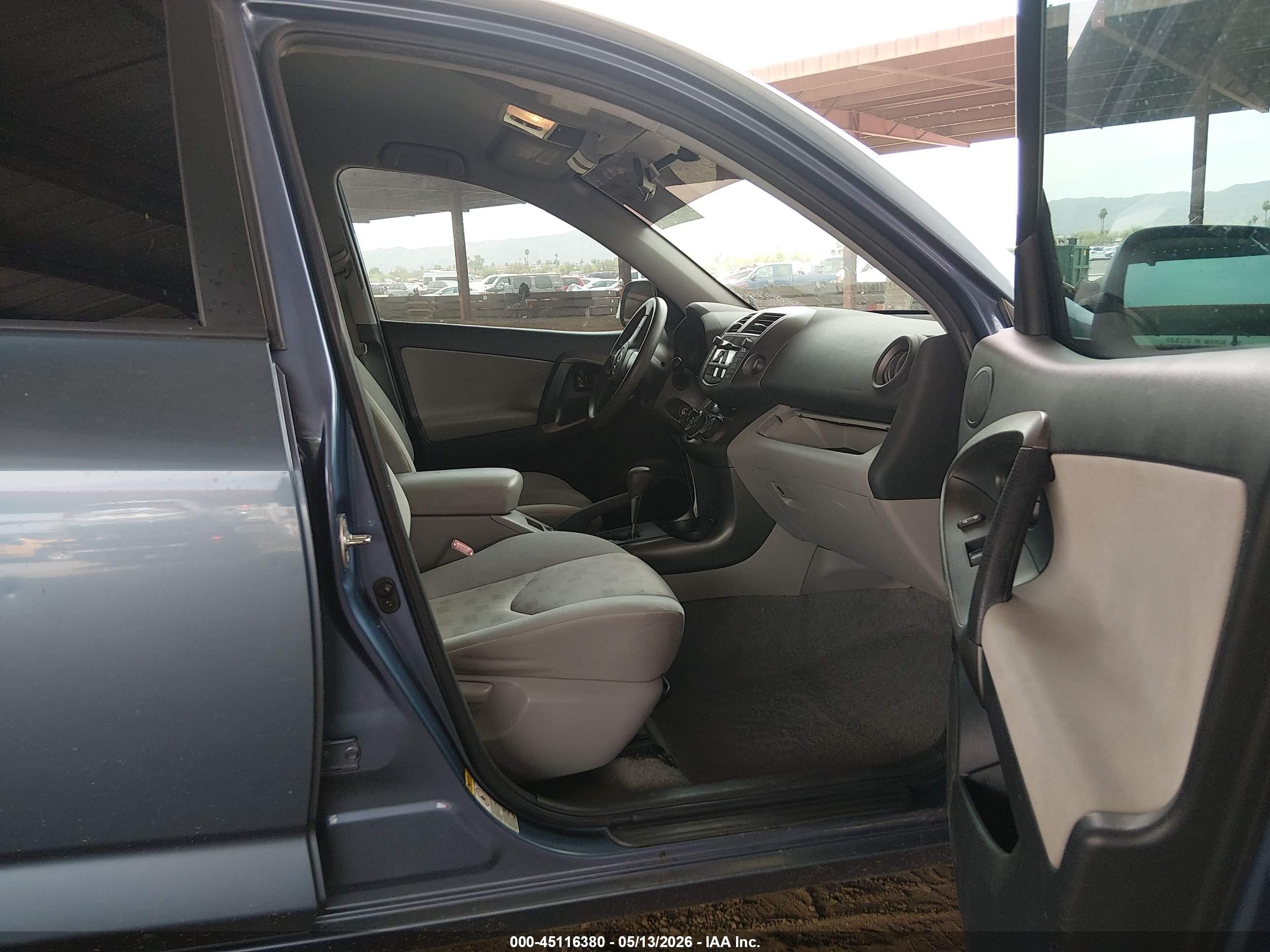 2011 Toyota Rav4   Blue vin: 2T3BF4DV3BW105845