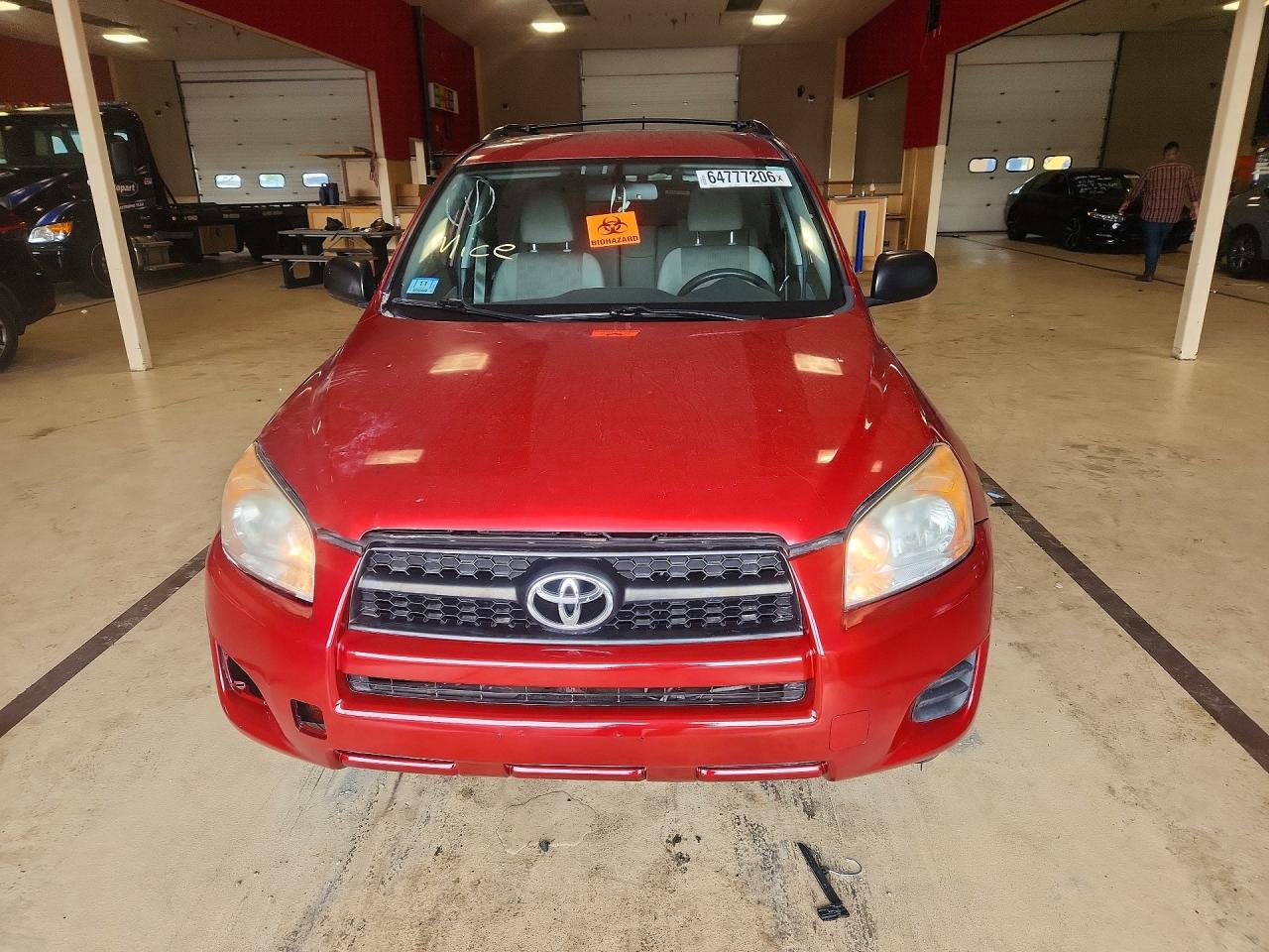 2011 Toyota Rav4 Base Красный vin: 2T3BF4DV3BW106641
