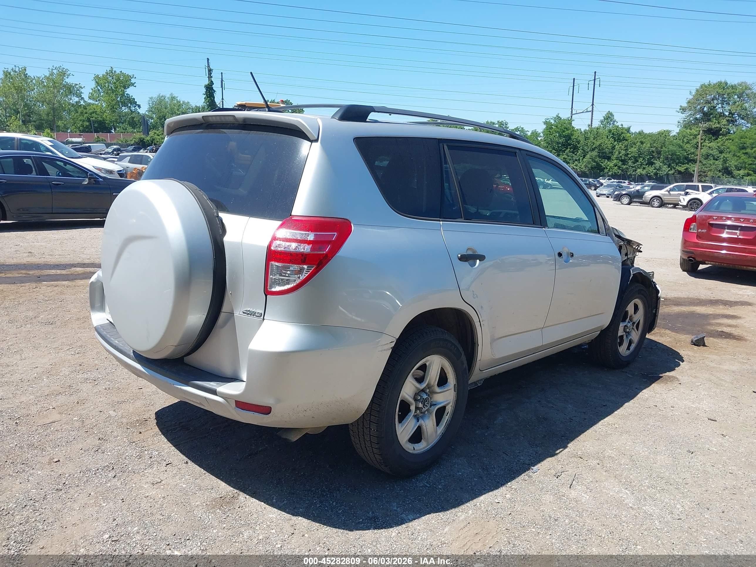 2011 Toyota Rav4   Silver vin: 2T3BF4DV3BW114075